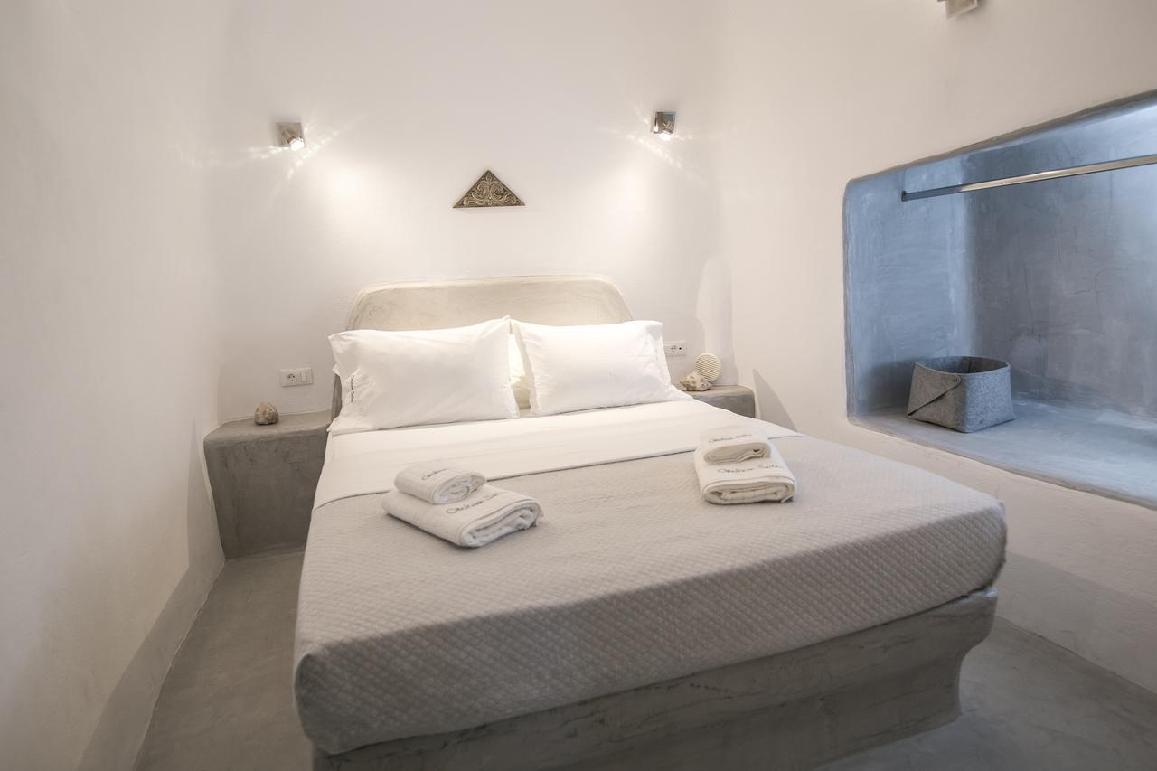 Omikron By Theodora Suites