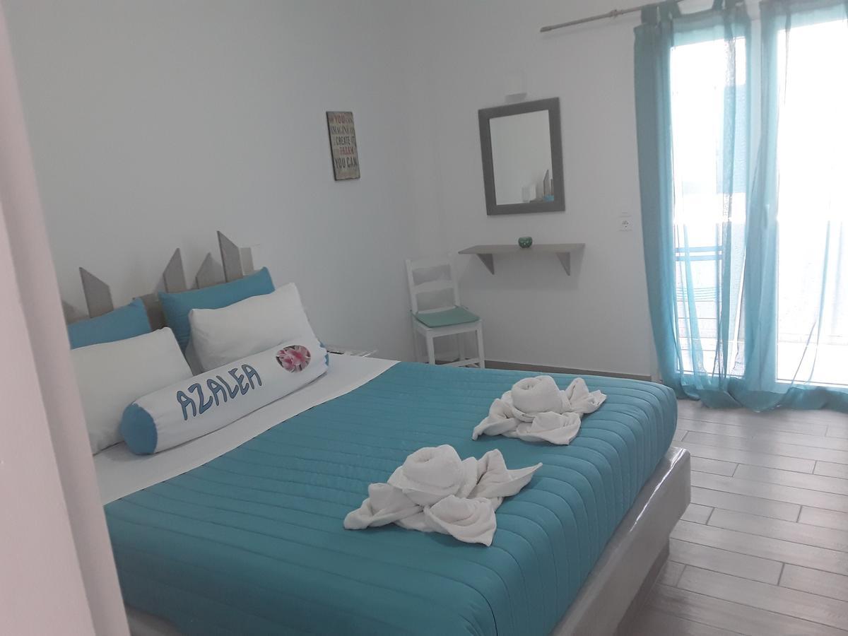 Azalea Kamari (Santorini)
