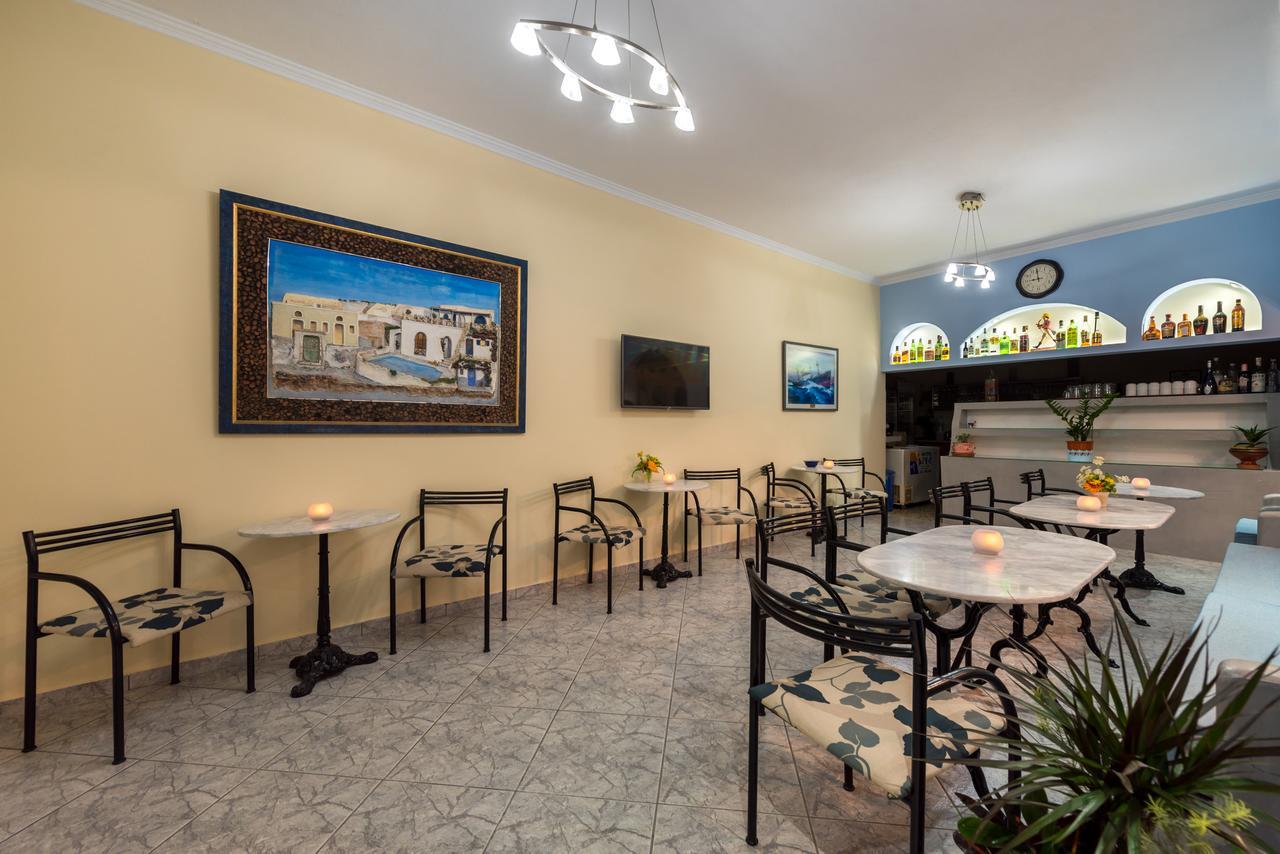 Akis Hotel Kamari (Santorini)