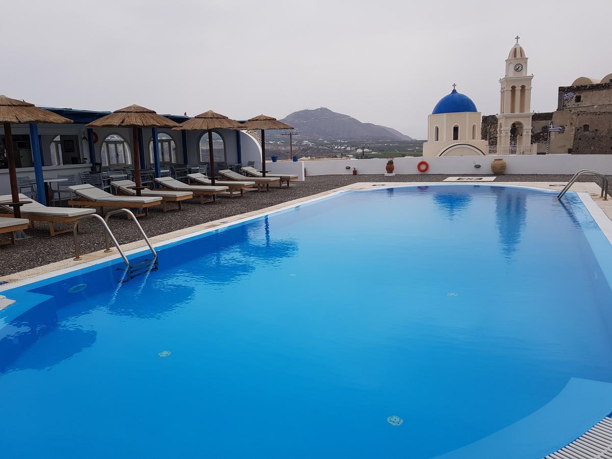 Thira's Dolphin 3* Akrotírion