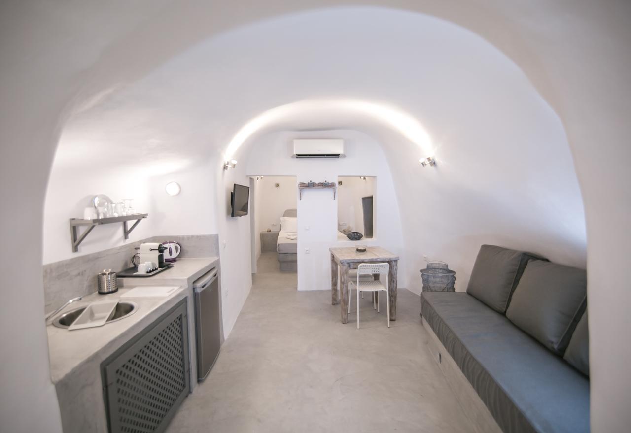 Omikron By Theodora Suites *