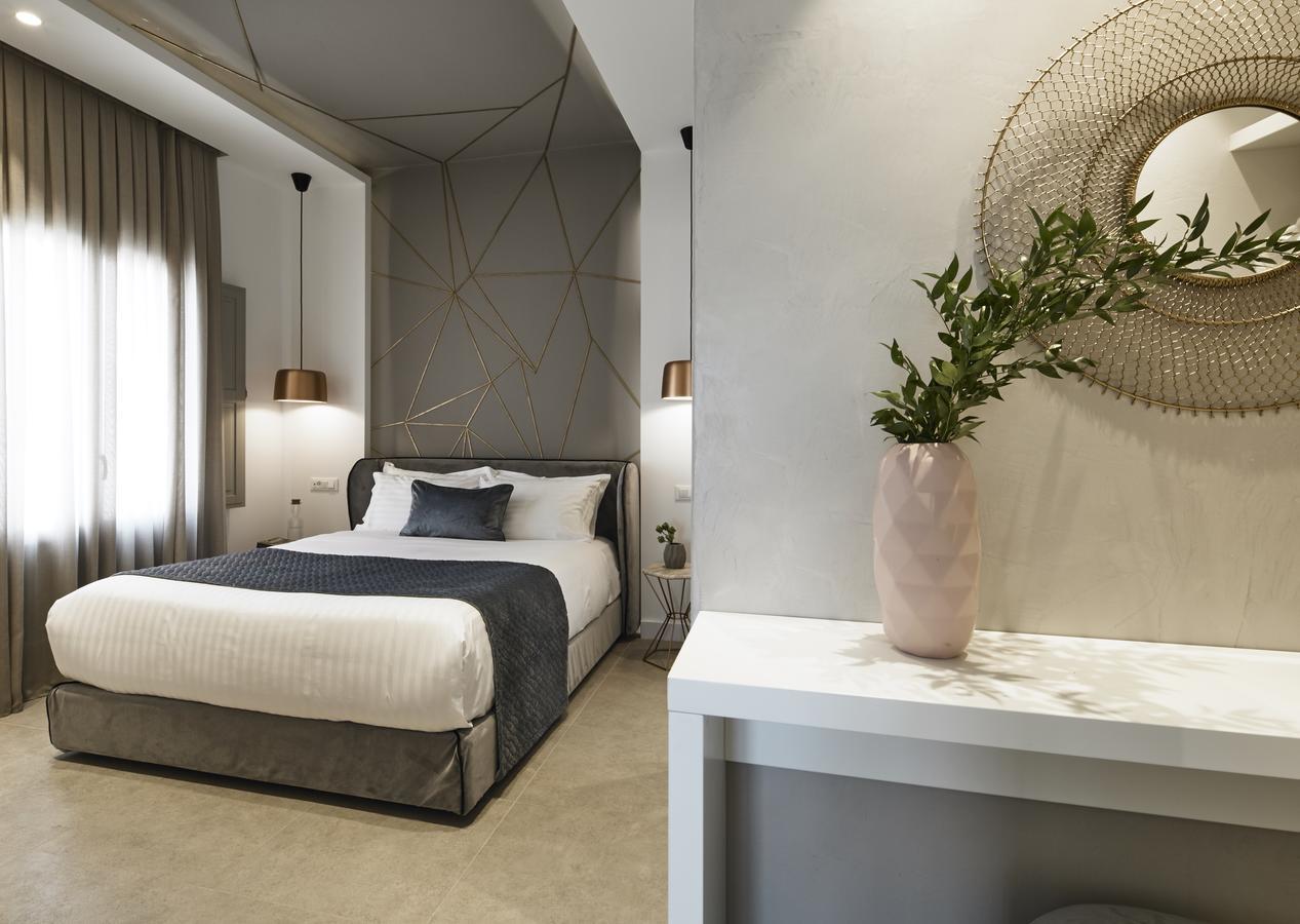 Altera Pars Hotel Messaria (Santorini)
