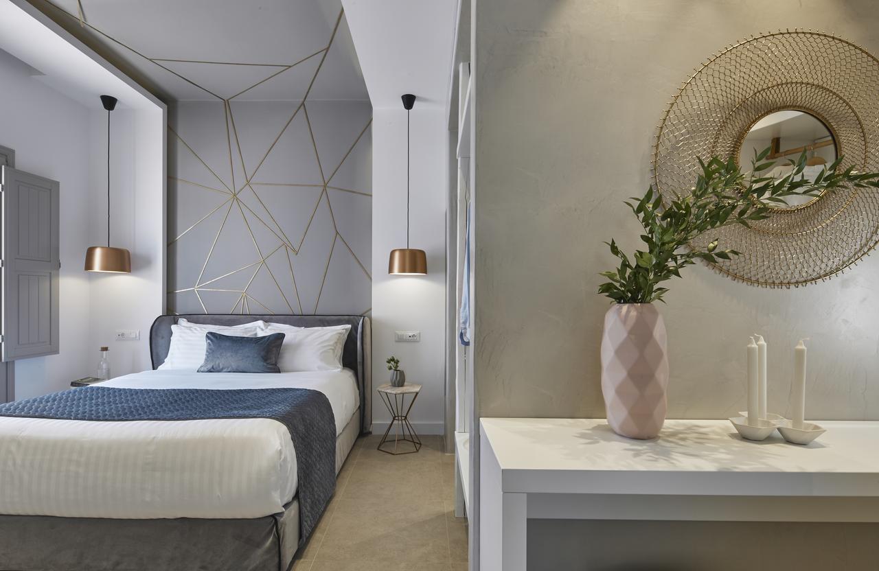 Altera Pars Hotel Messaria (Santorini)