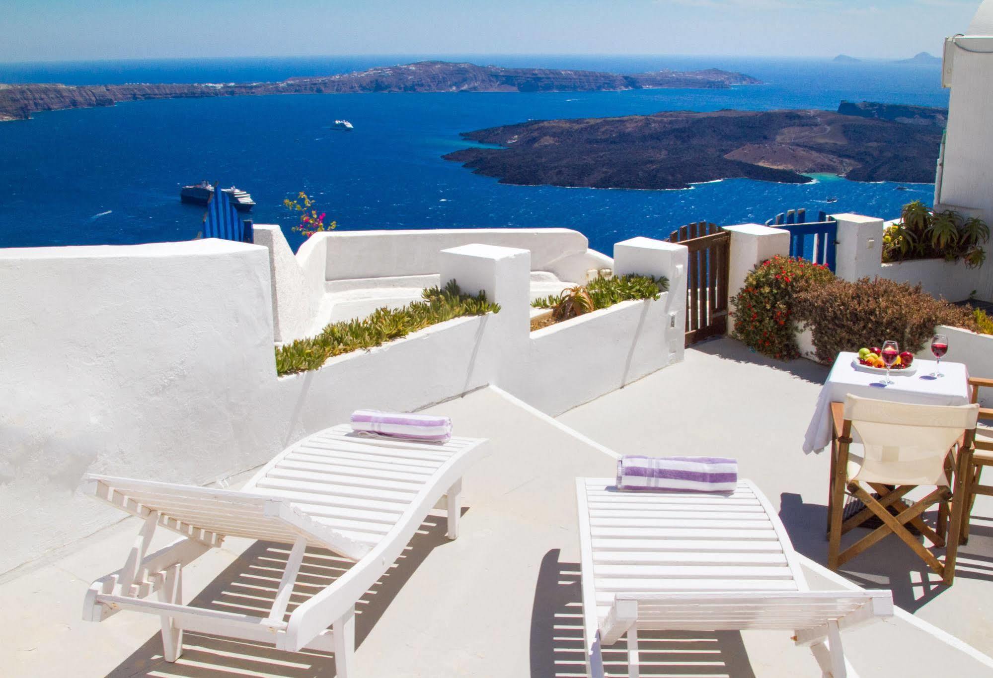 Zenith Blue Traditional Hotel 3*