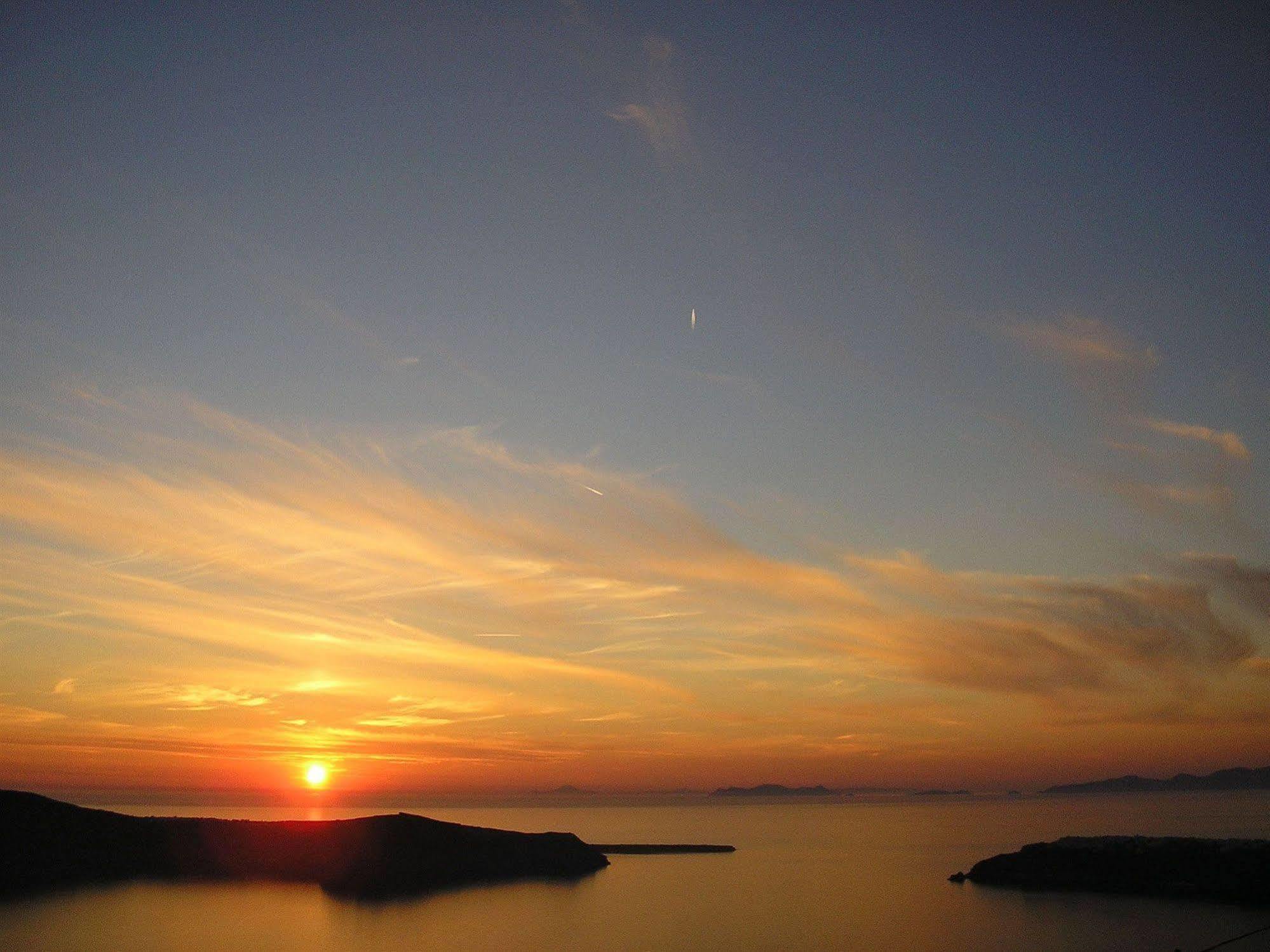 Irida - Santorini 4*