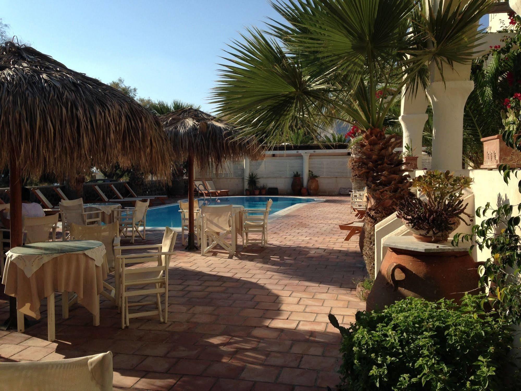 The Boathouse Hotel 3*