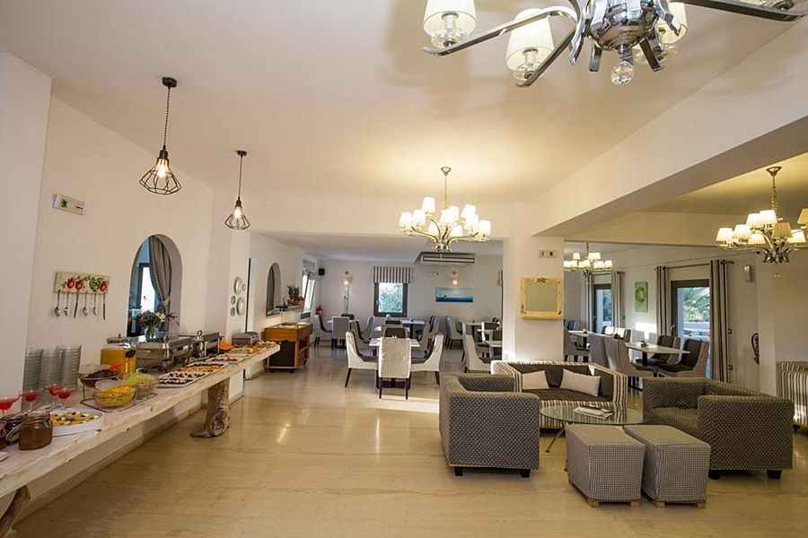 Omiros Hotel Messaria (Santorini)