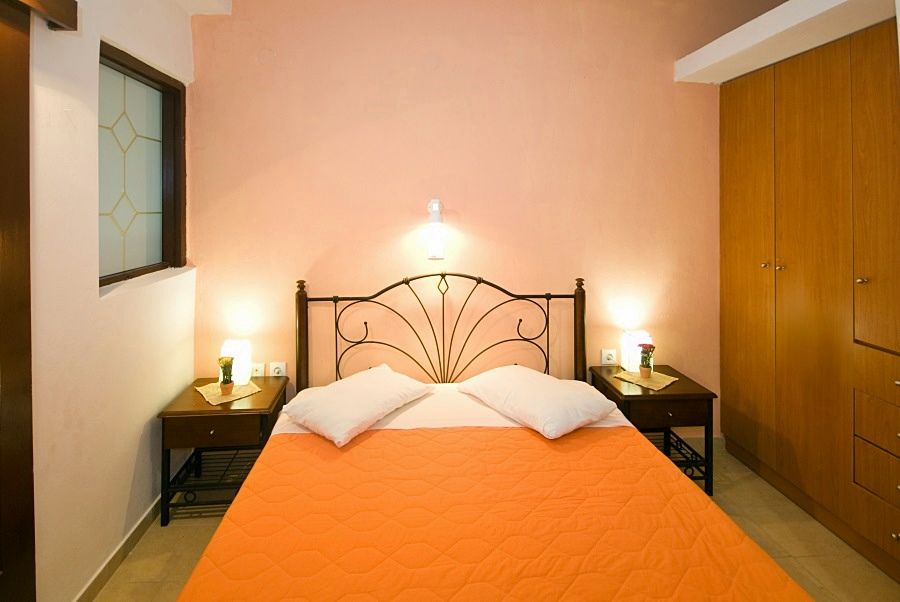 Anessis Aparthotel