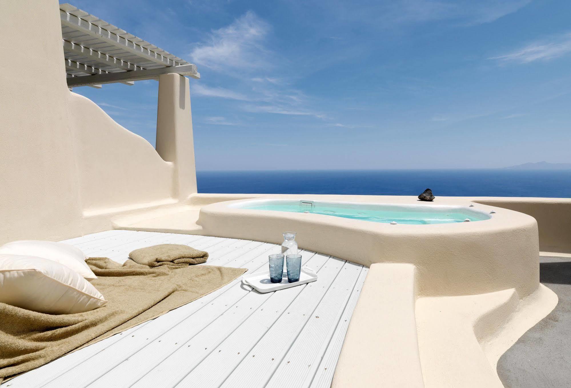 Hotel Dome Santorini