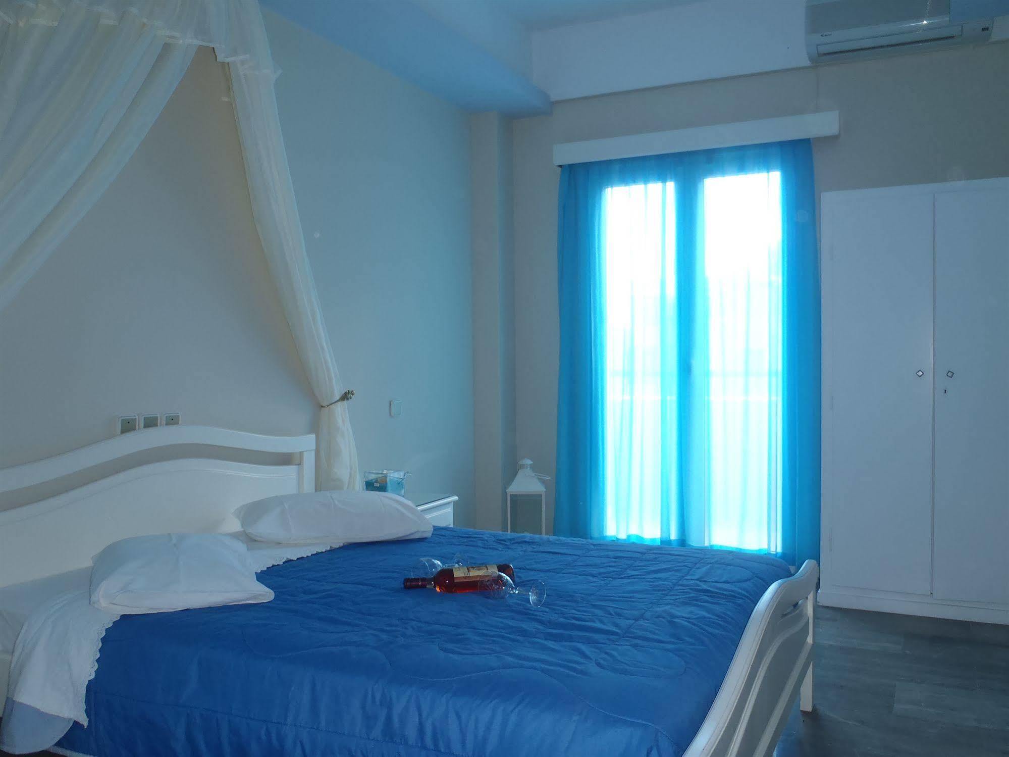 Argiris Apartment Kamari (Santorini)