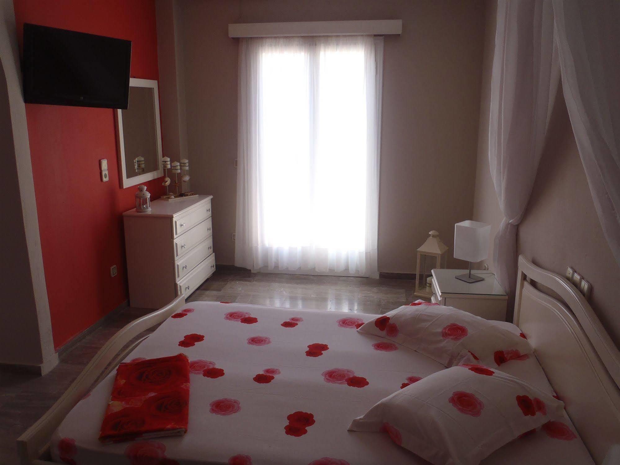 Argiris Apartment Kamari (Santorini)