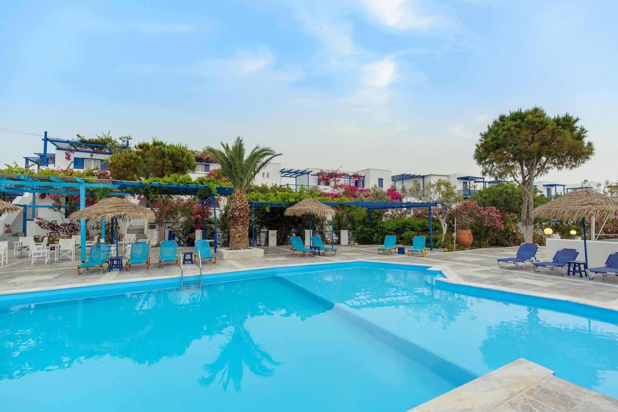 Rivari Santorini 3* Kamári