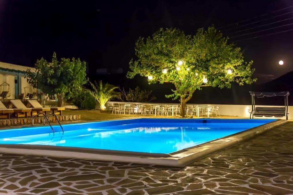 Zorbas Santorini 3* Pyrgos Kallistis