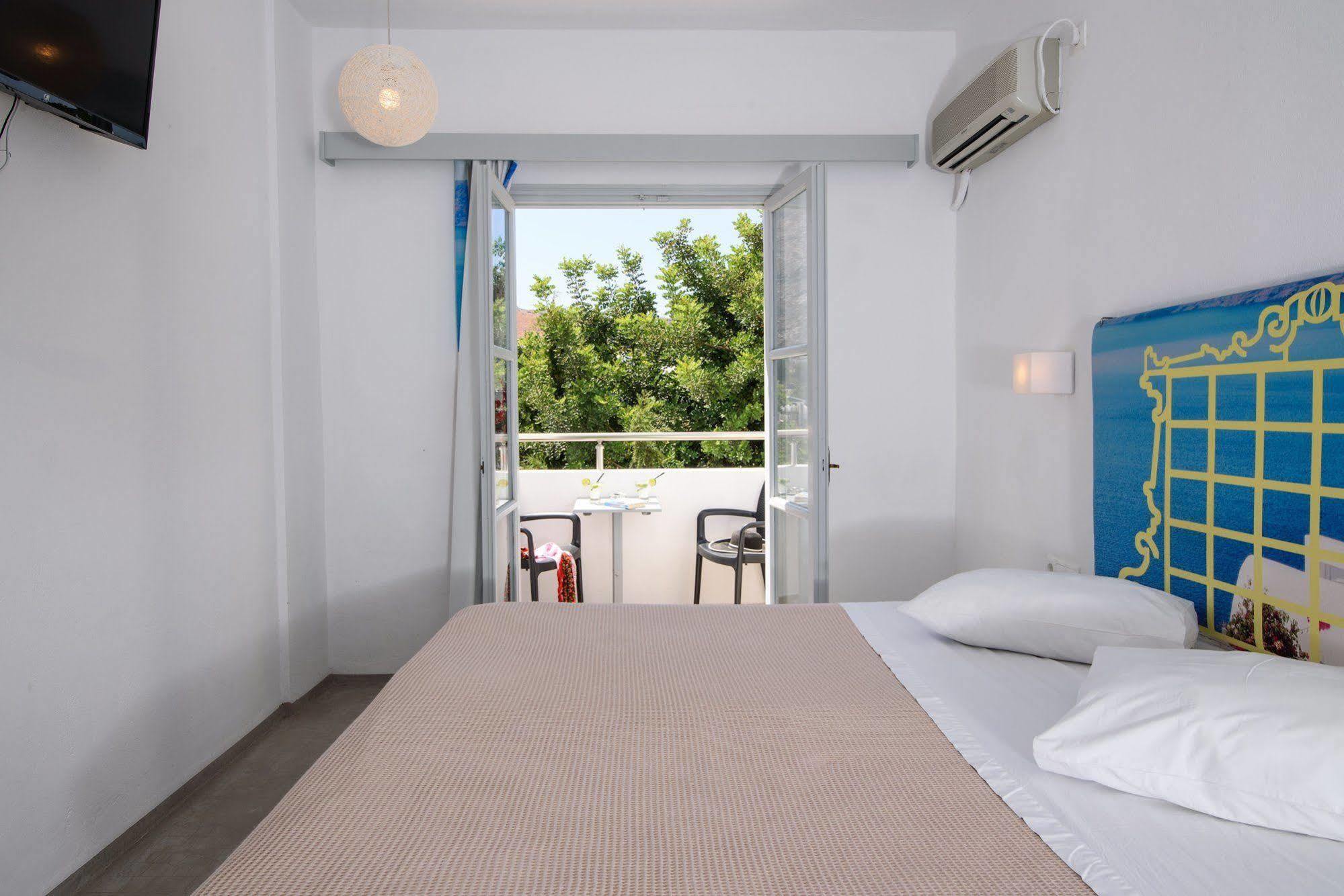 Rk Hotel Kamari (Santorini)