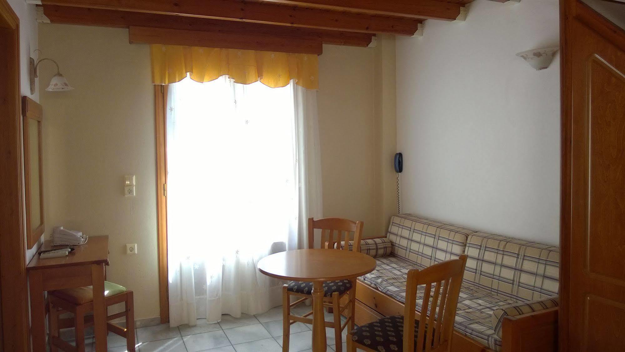 Anemomilos Aparthotel
