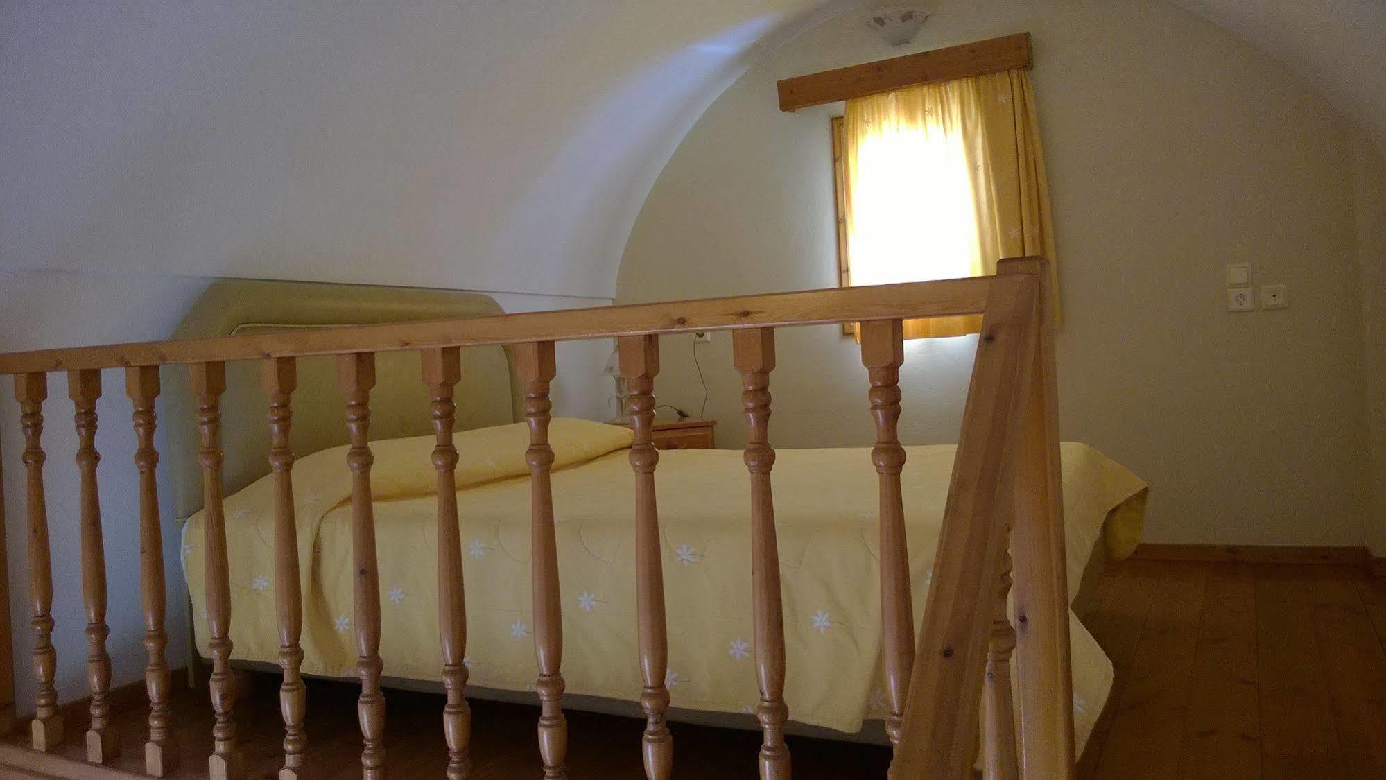 Aparthotel Anemomilos