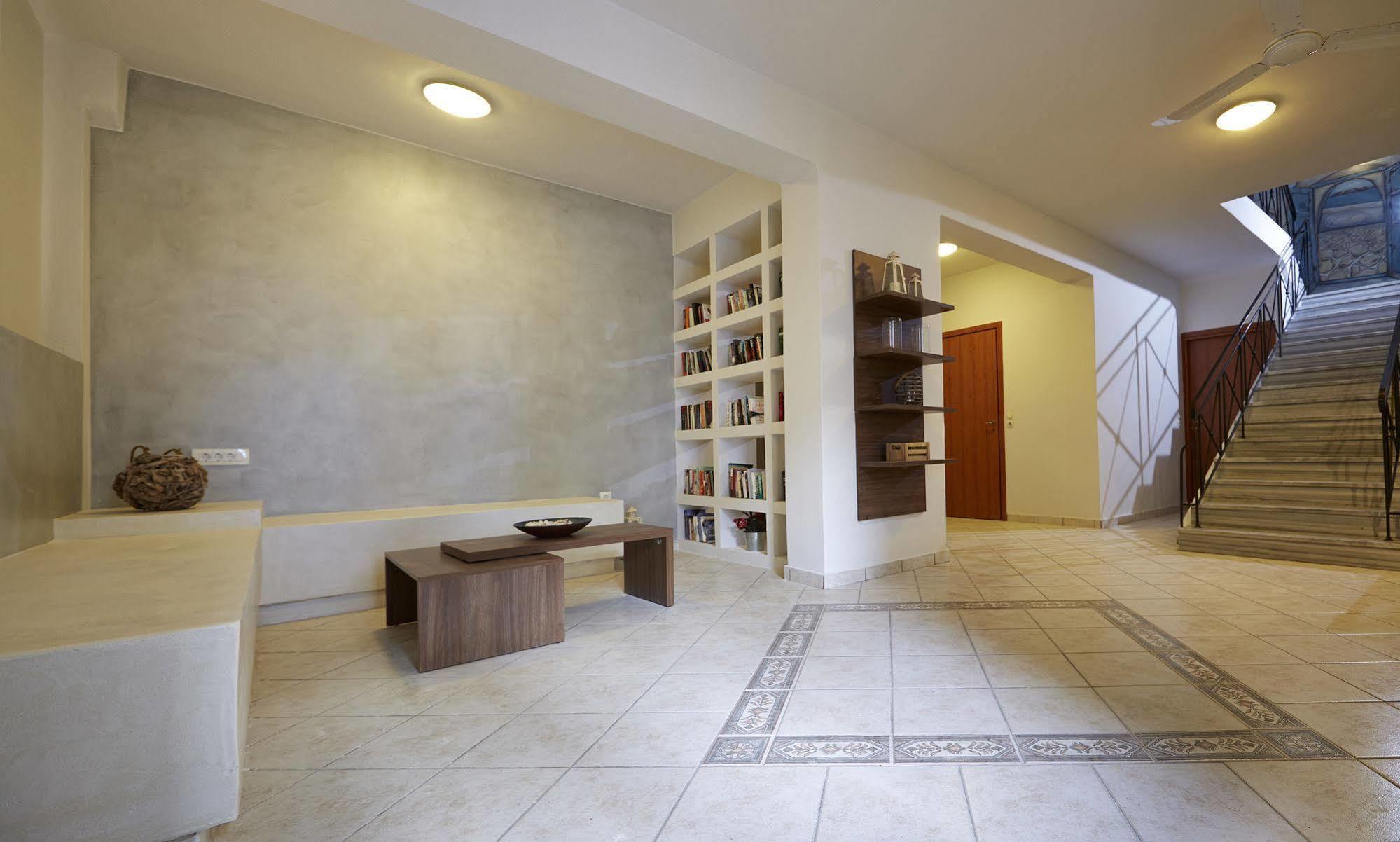 Marios Aparthotel Kamari (Santorini)