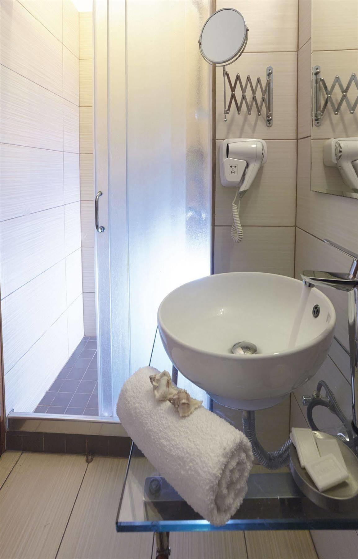 Aparthotel Marios 3*