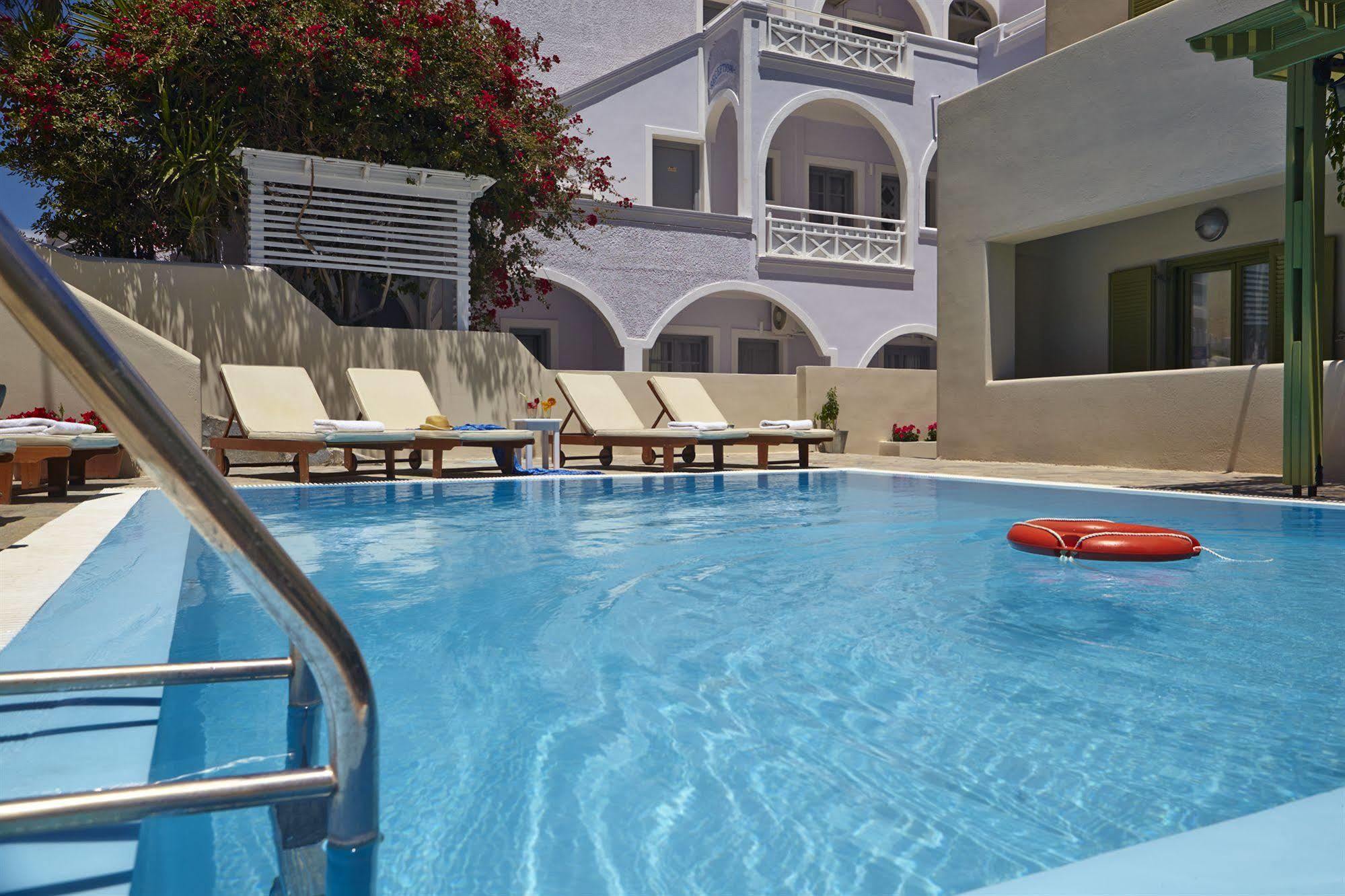 Marios Aparthotel 3*