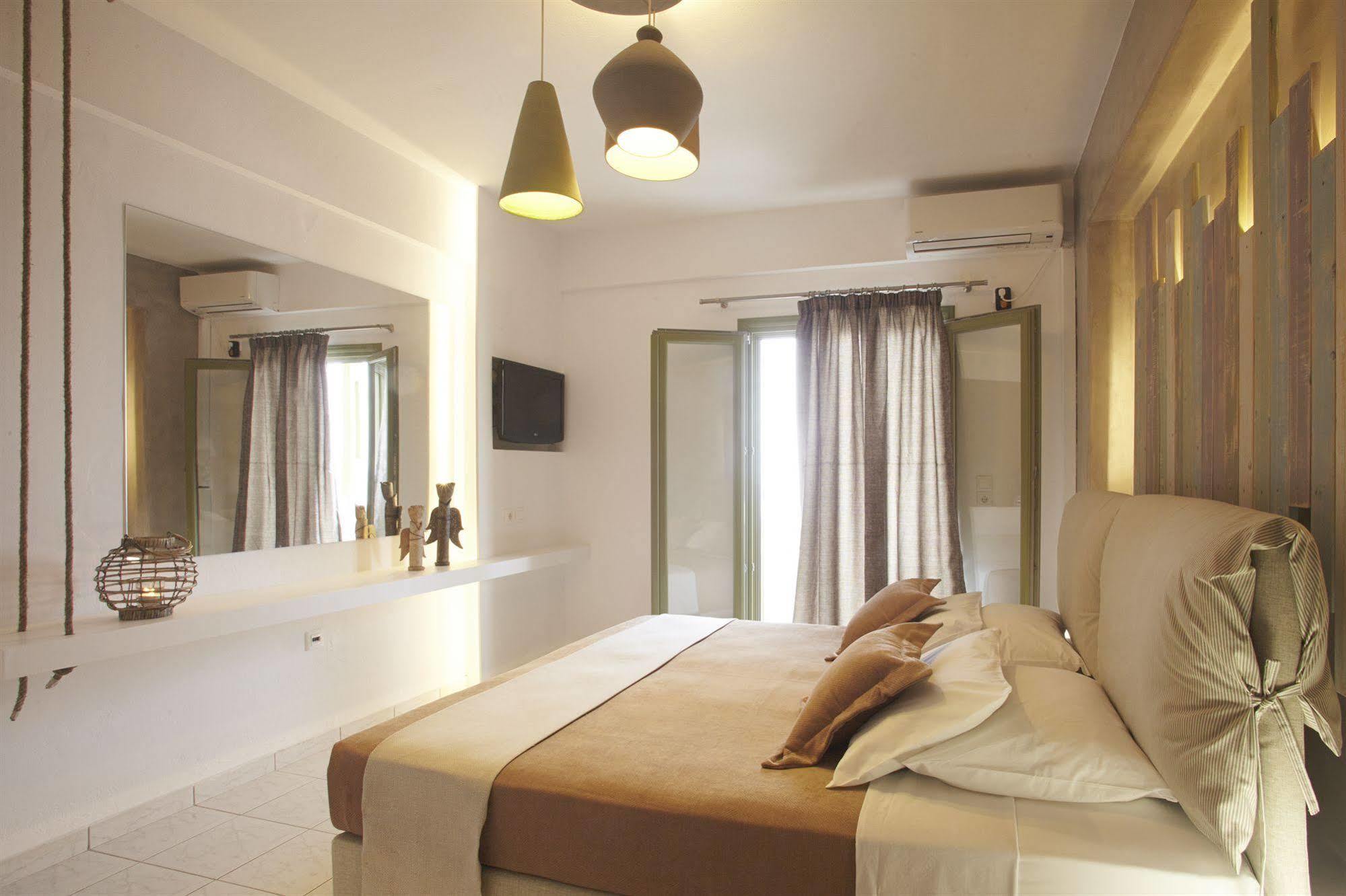 Marios Aparthotel 3*