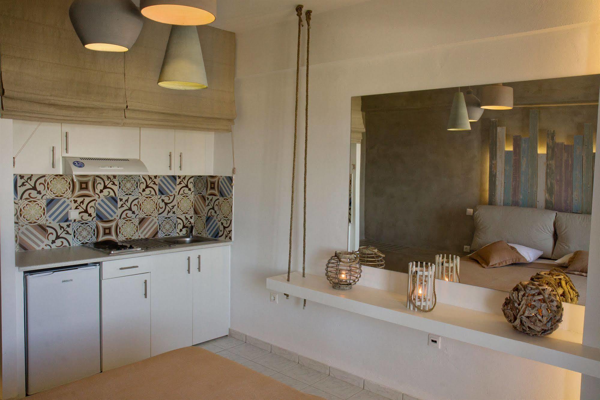 Marios Aparthotel 3*