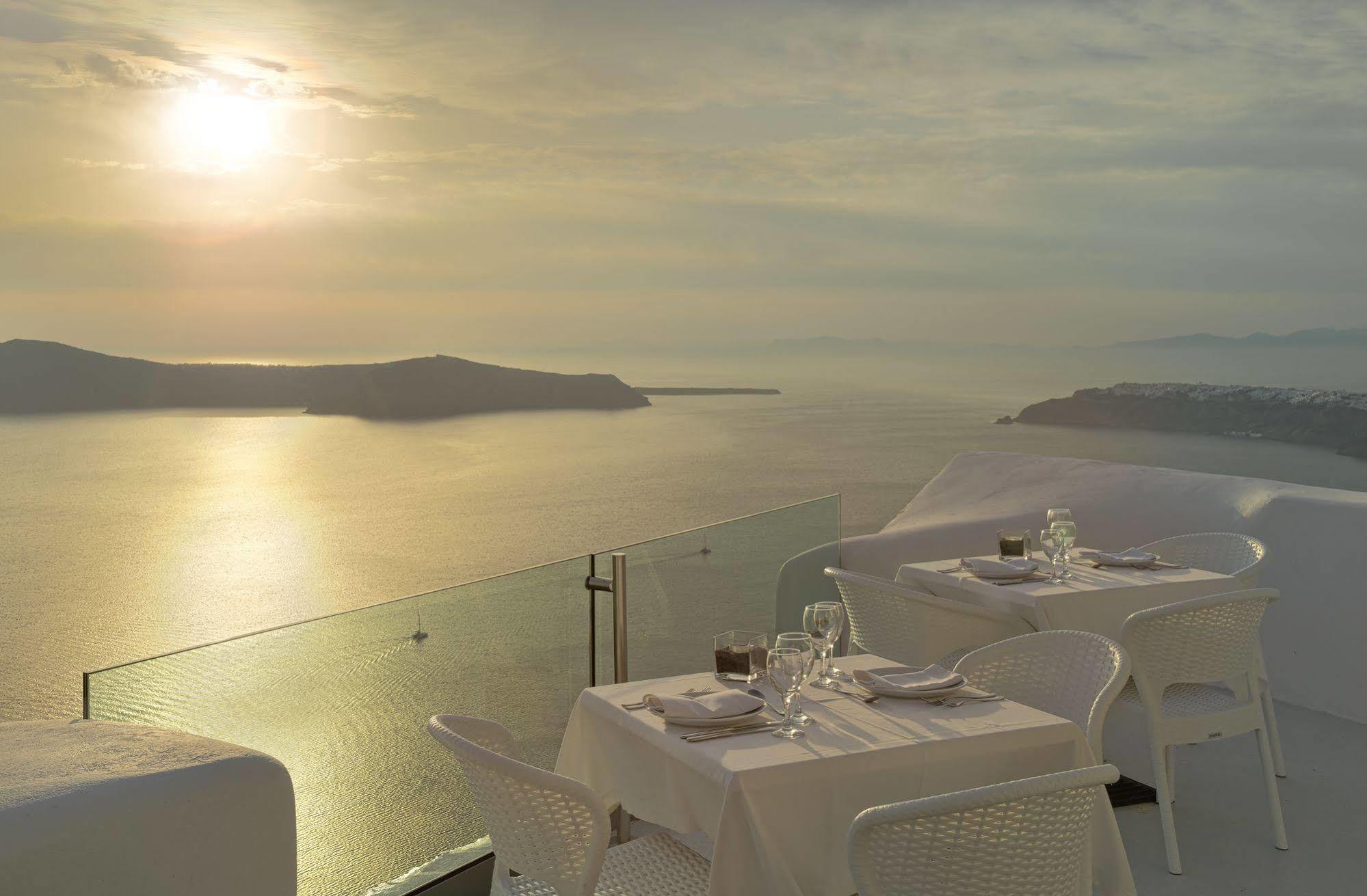 Tholos Hotel Imerovigli (Santorini)