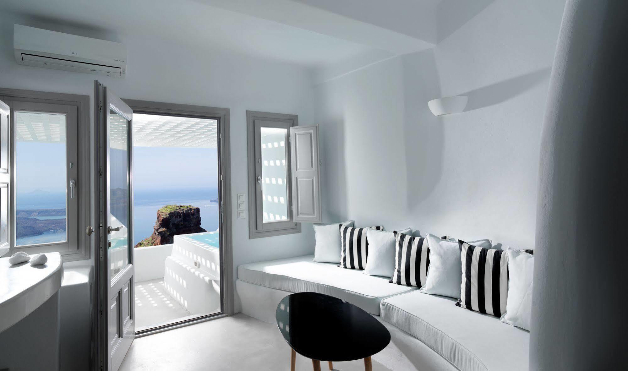 Hotel Tholos Imerovigli (Santorini)