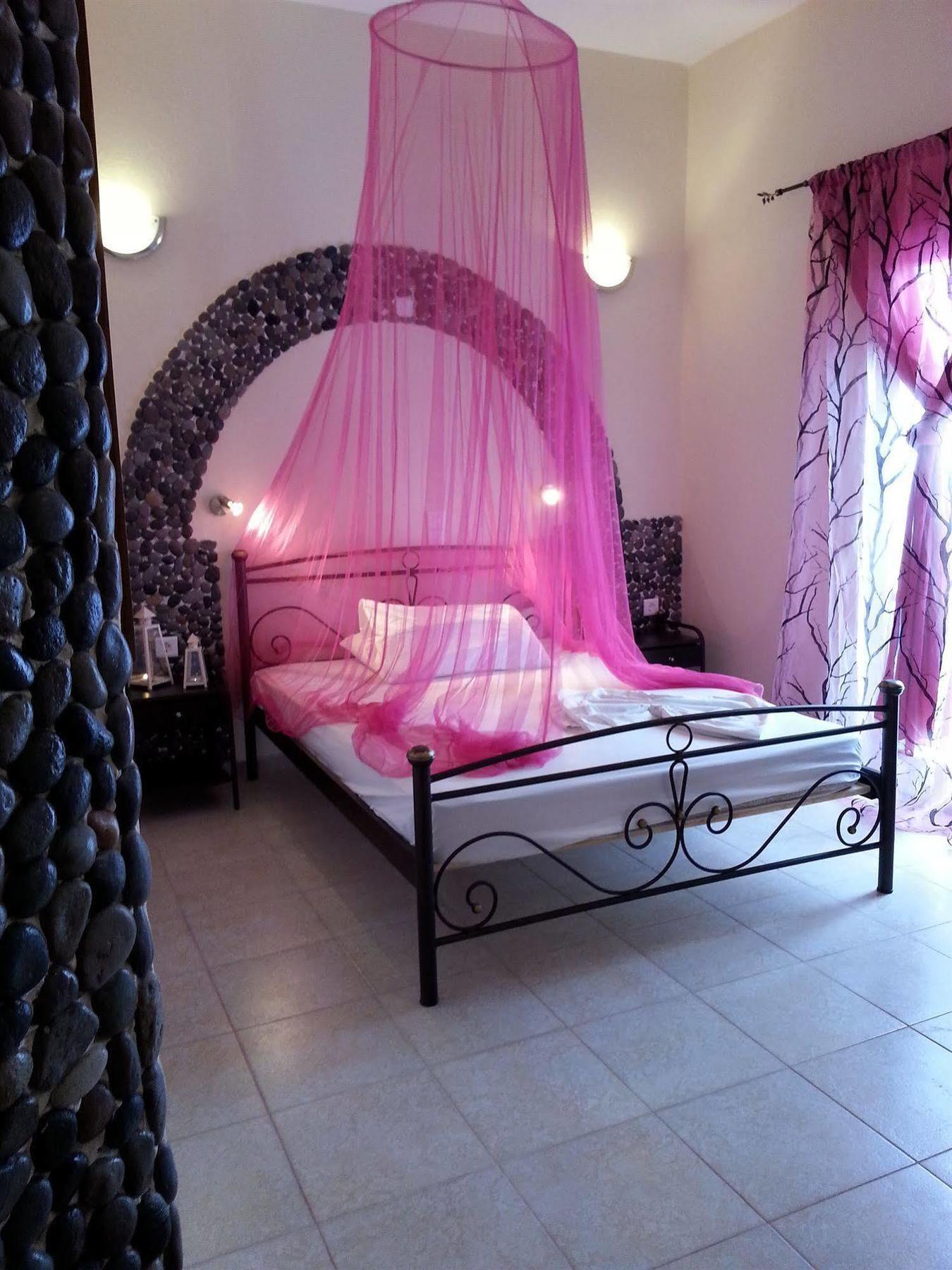 Livadaros Guest house