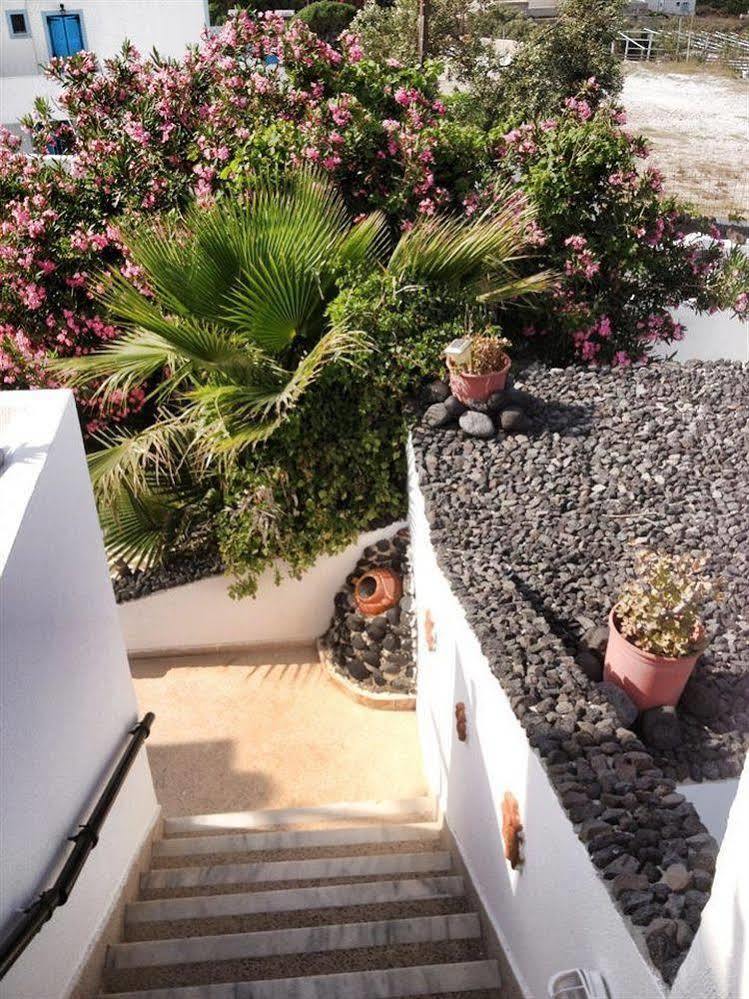 Livadaros 2* Karterados (Santorini)