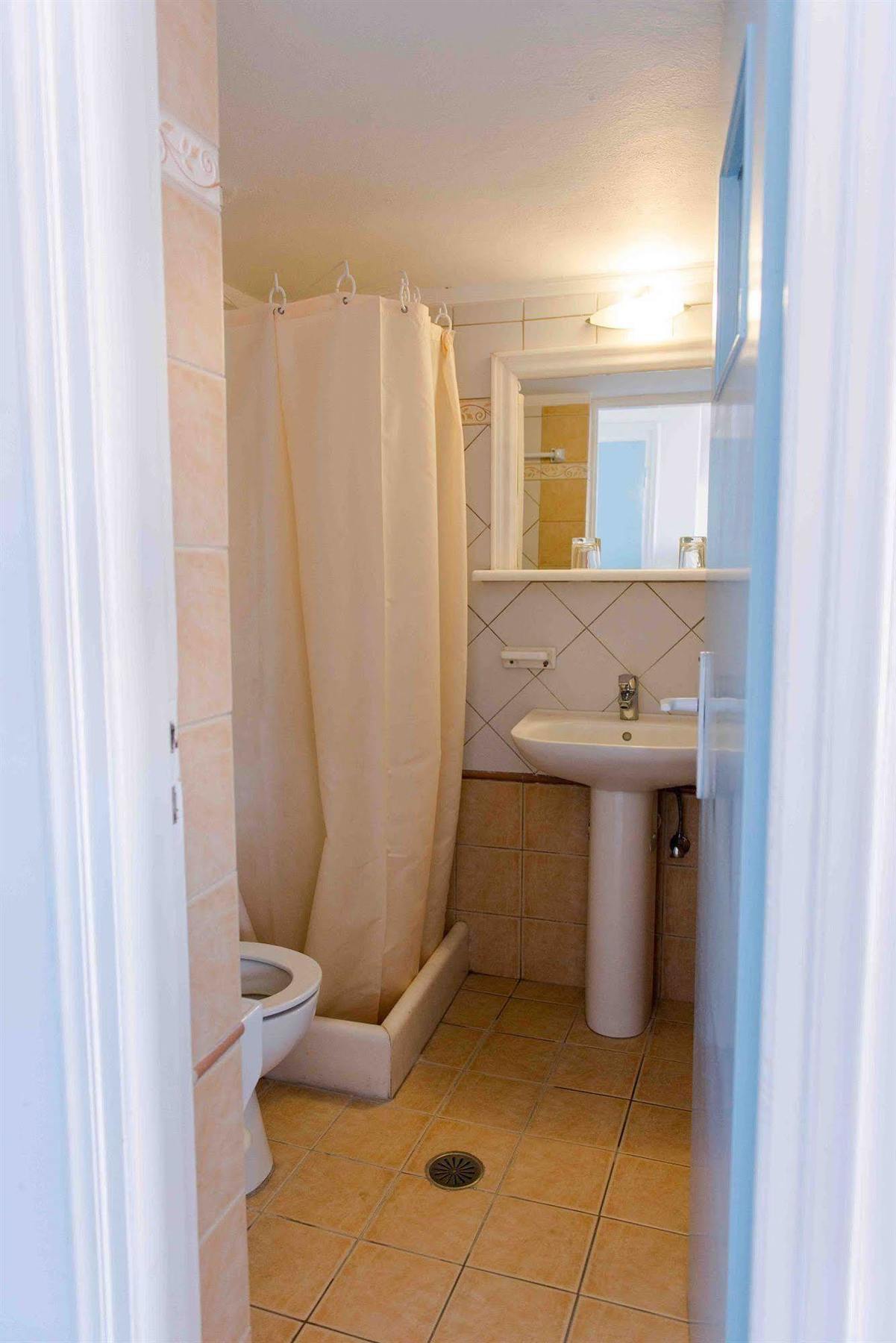 Olympia Karterados (Santorini)