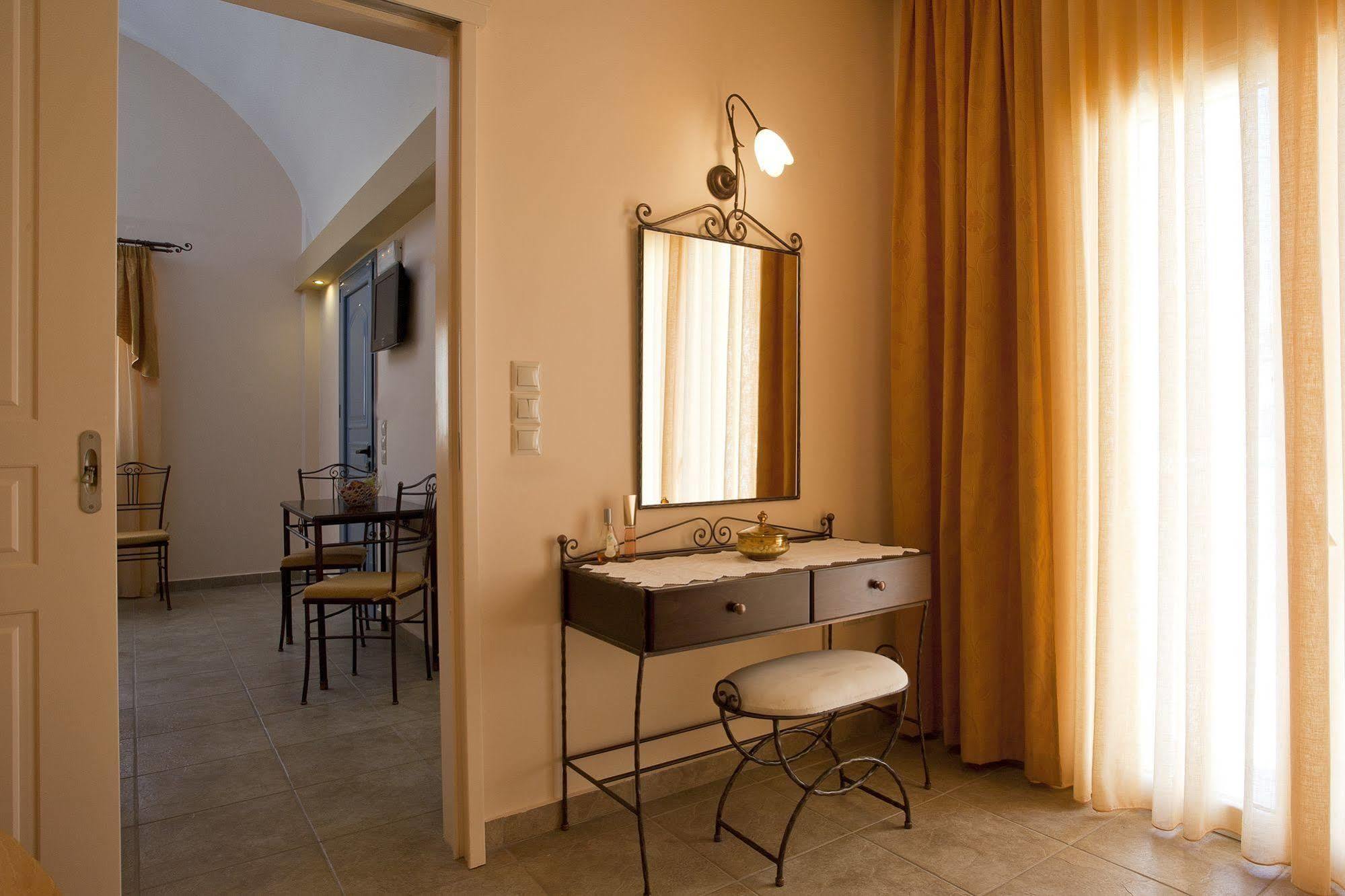 Preka Maria Aparthotel