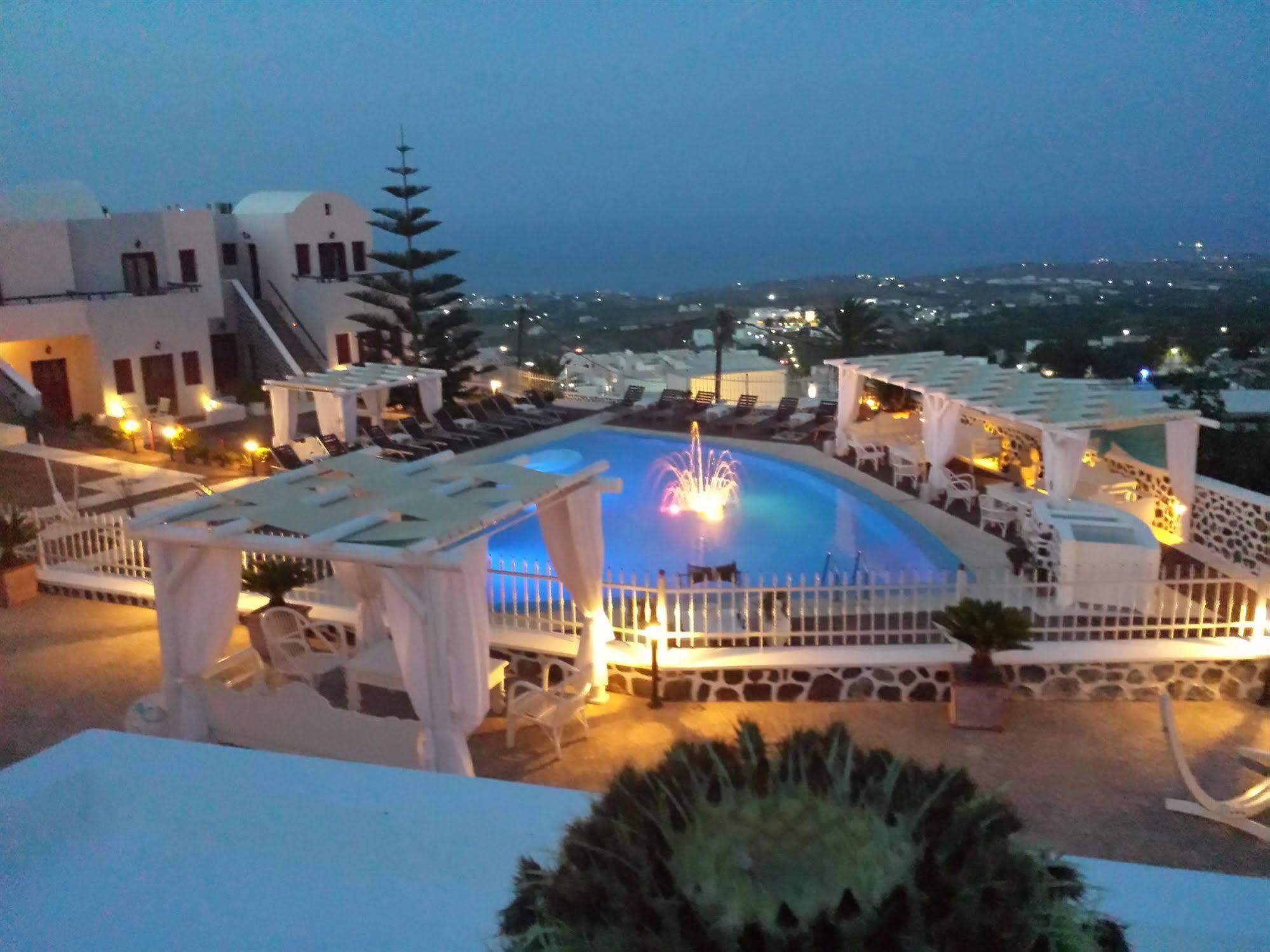 Dream Island 3* Fira (Santorini)