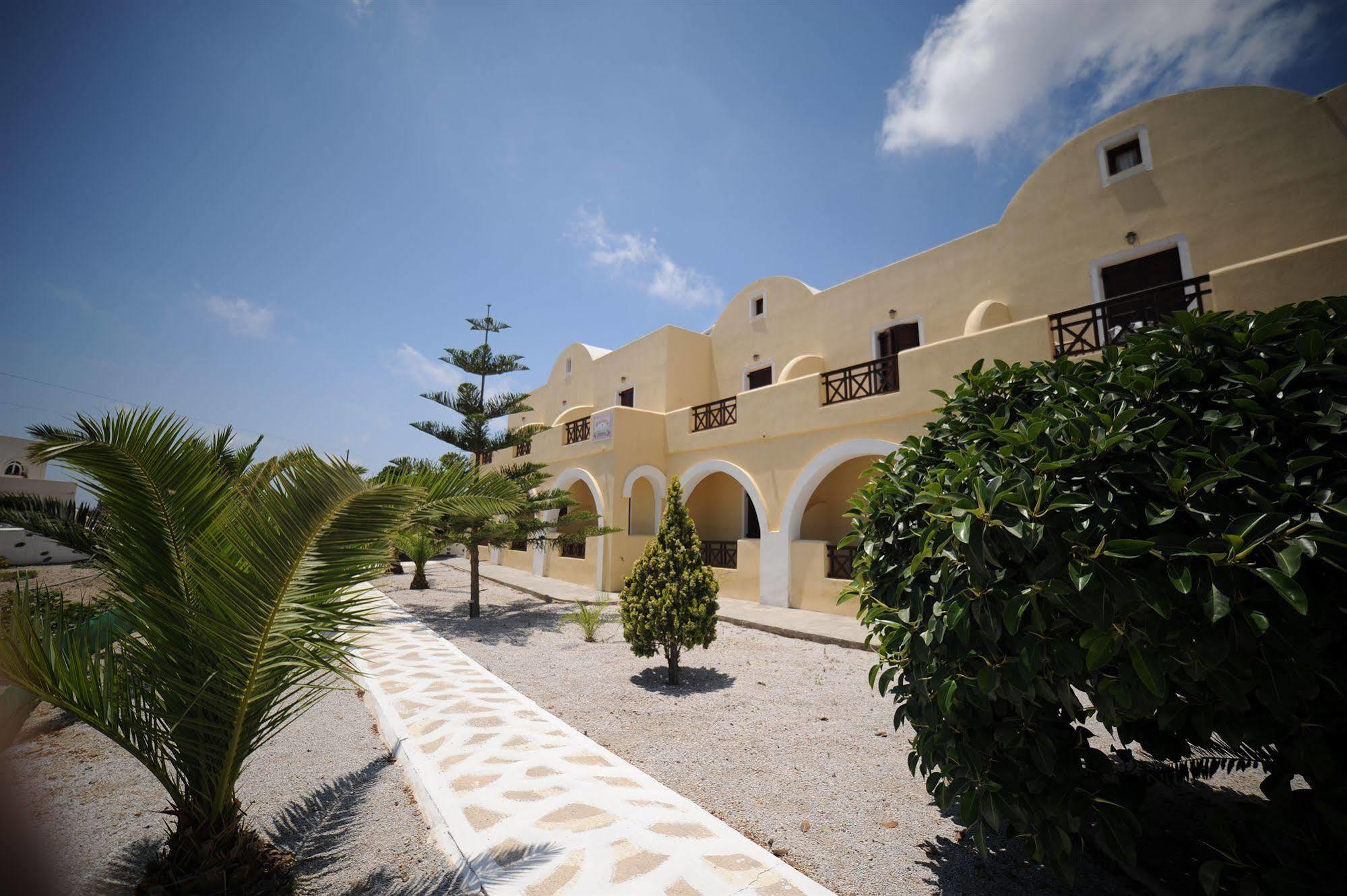 Mandilaria Guest house Perivolos (Santorini)