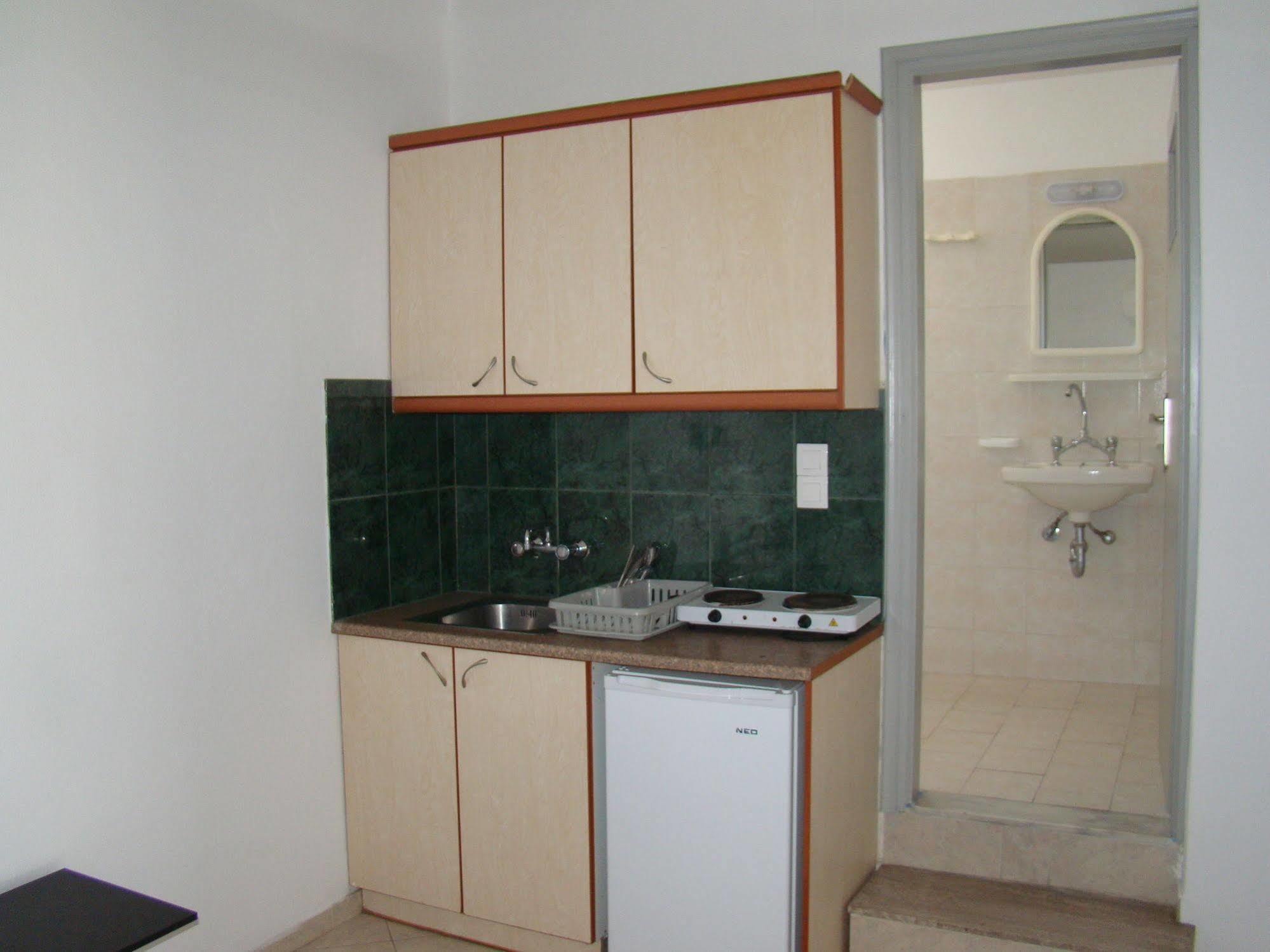Tonaras & Apartamento Perissa