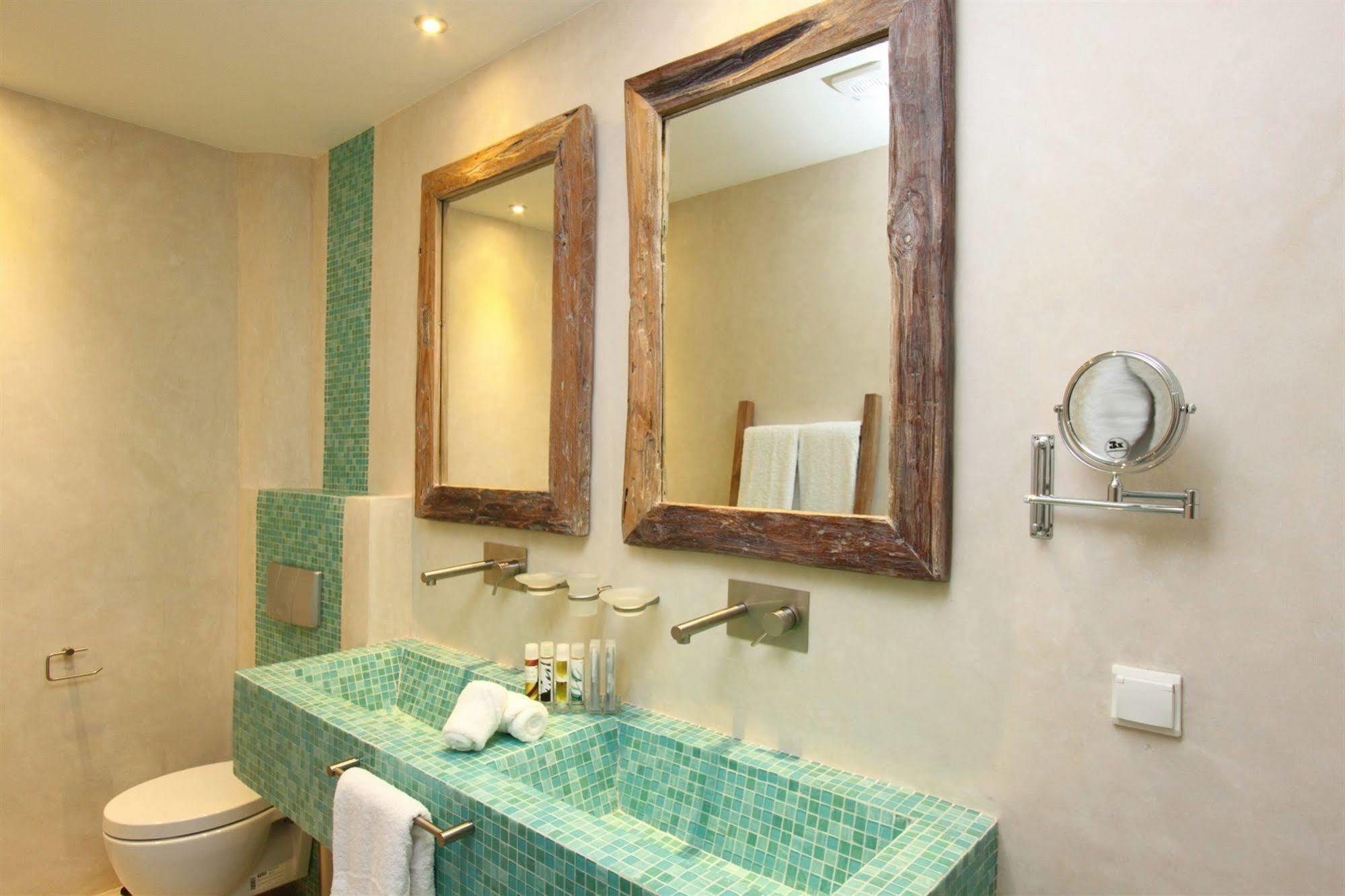 Allure Aparthotel 4*