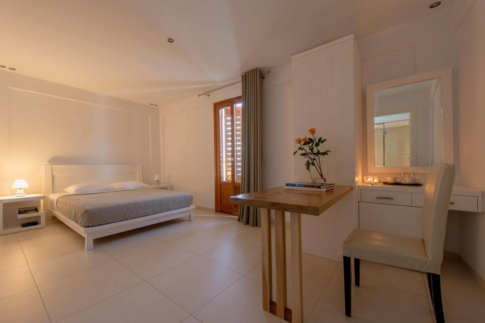 Aparthotel Anamnesis Fira (Santorini)
