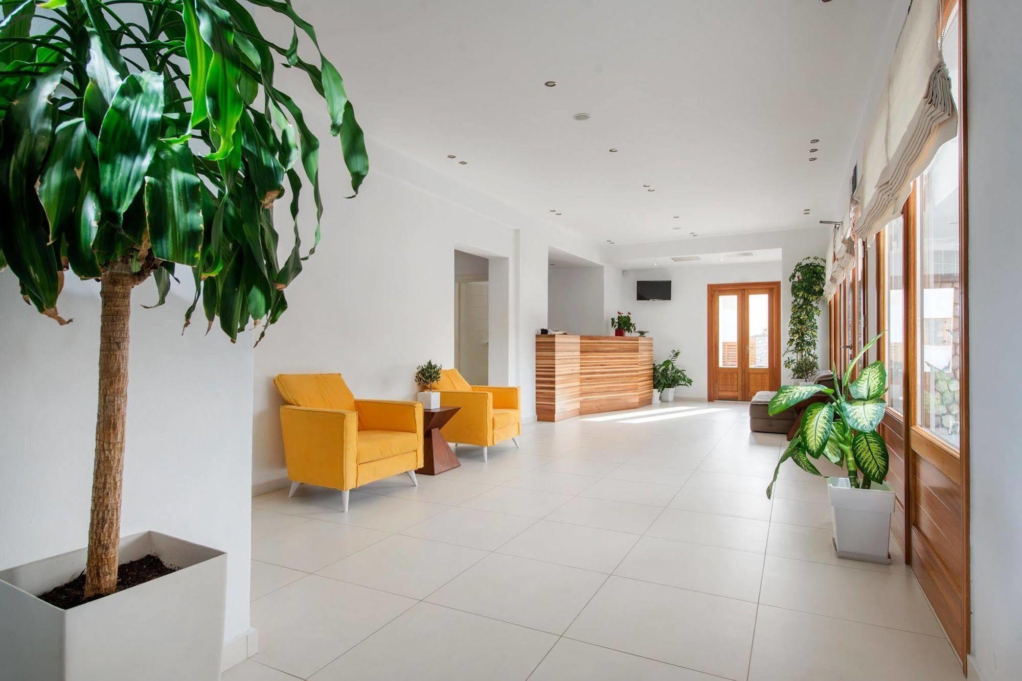 Anamnesis Aparthotel Fira (Santorini)