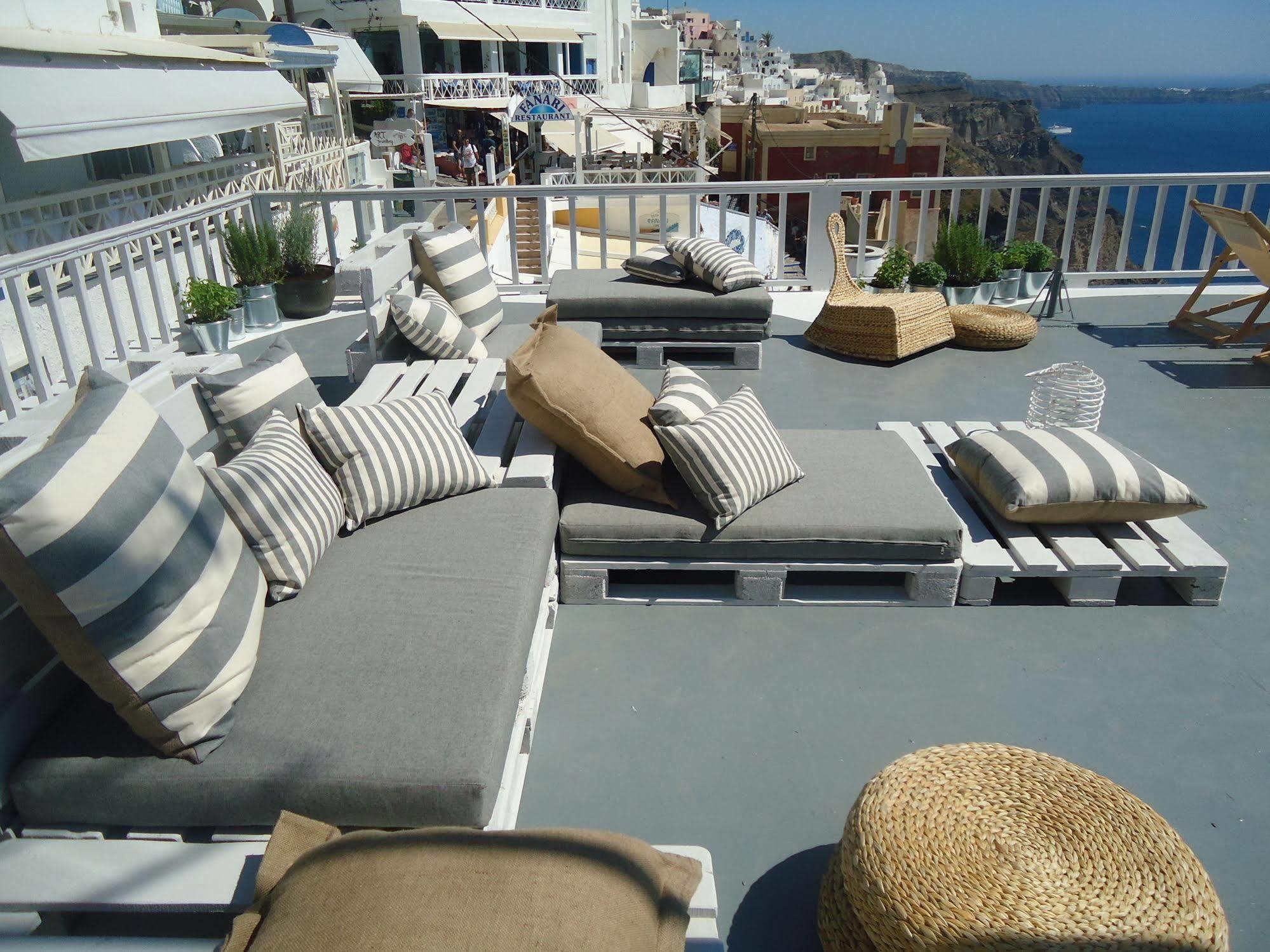 Porto Carra 2* Fira (Santorini)