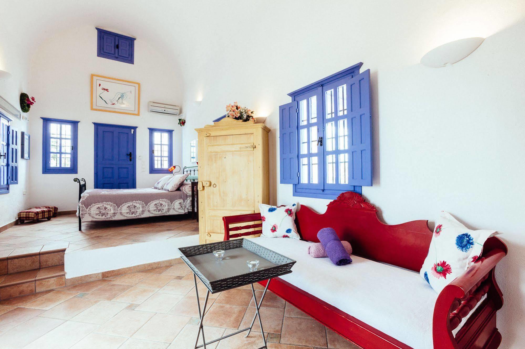 Aegagros Caldera Villa *