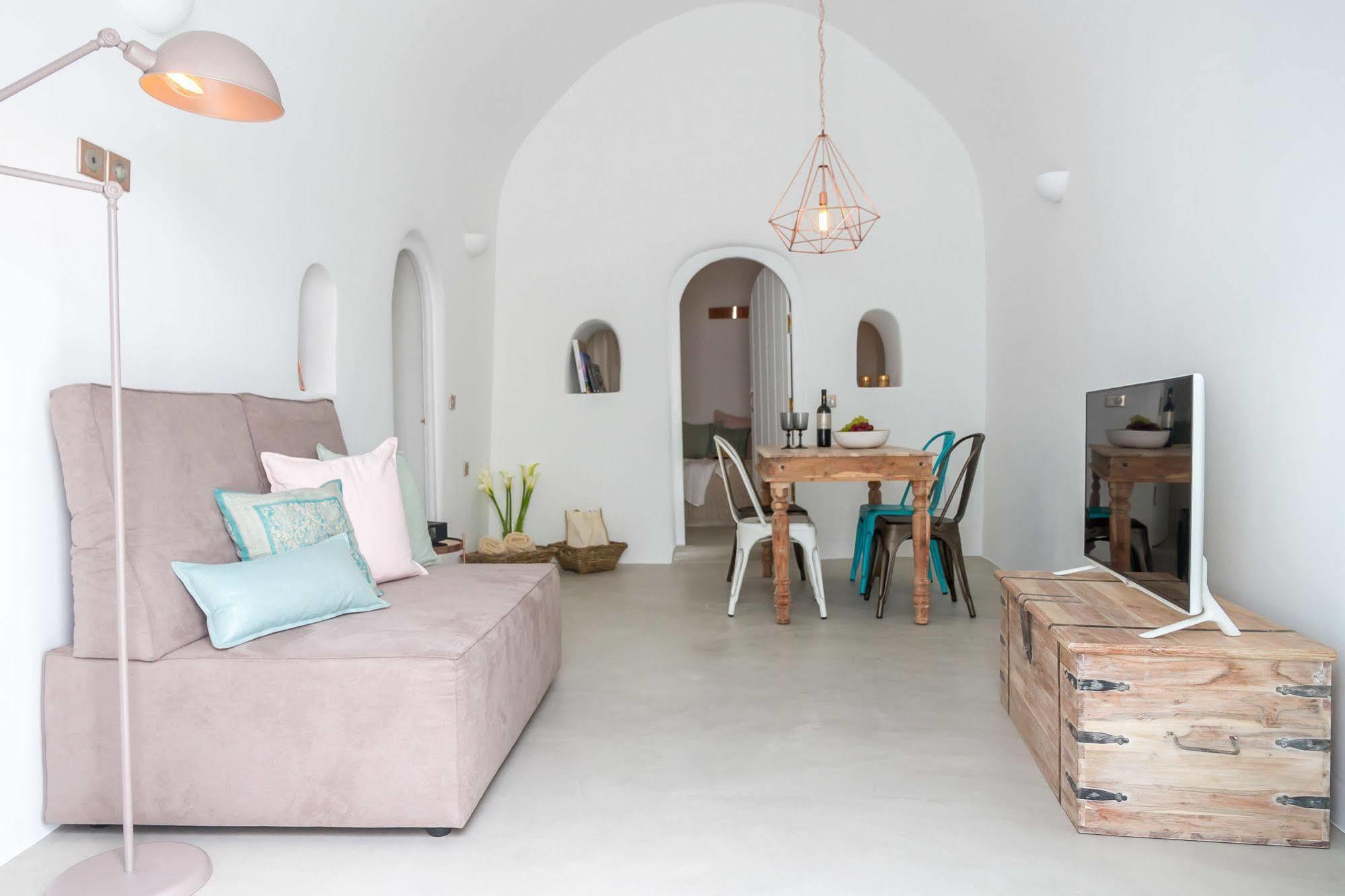 Cleo's Dream Apartment *