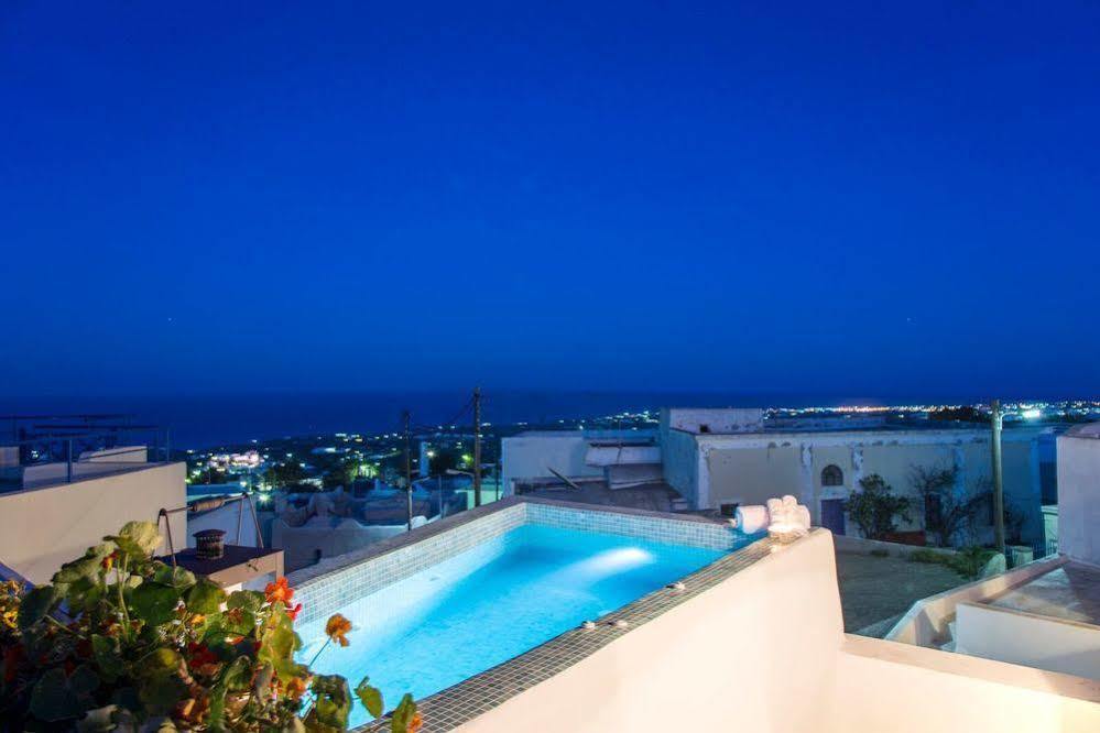 Erofili Fira (Santorini)