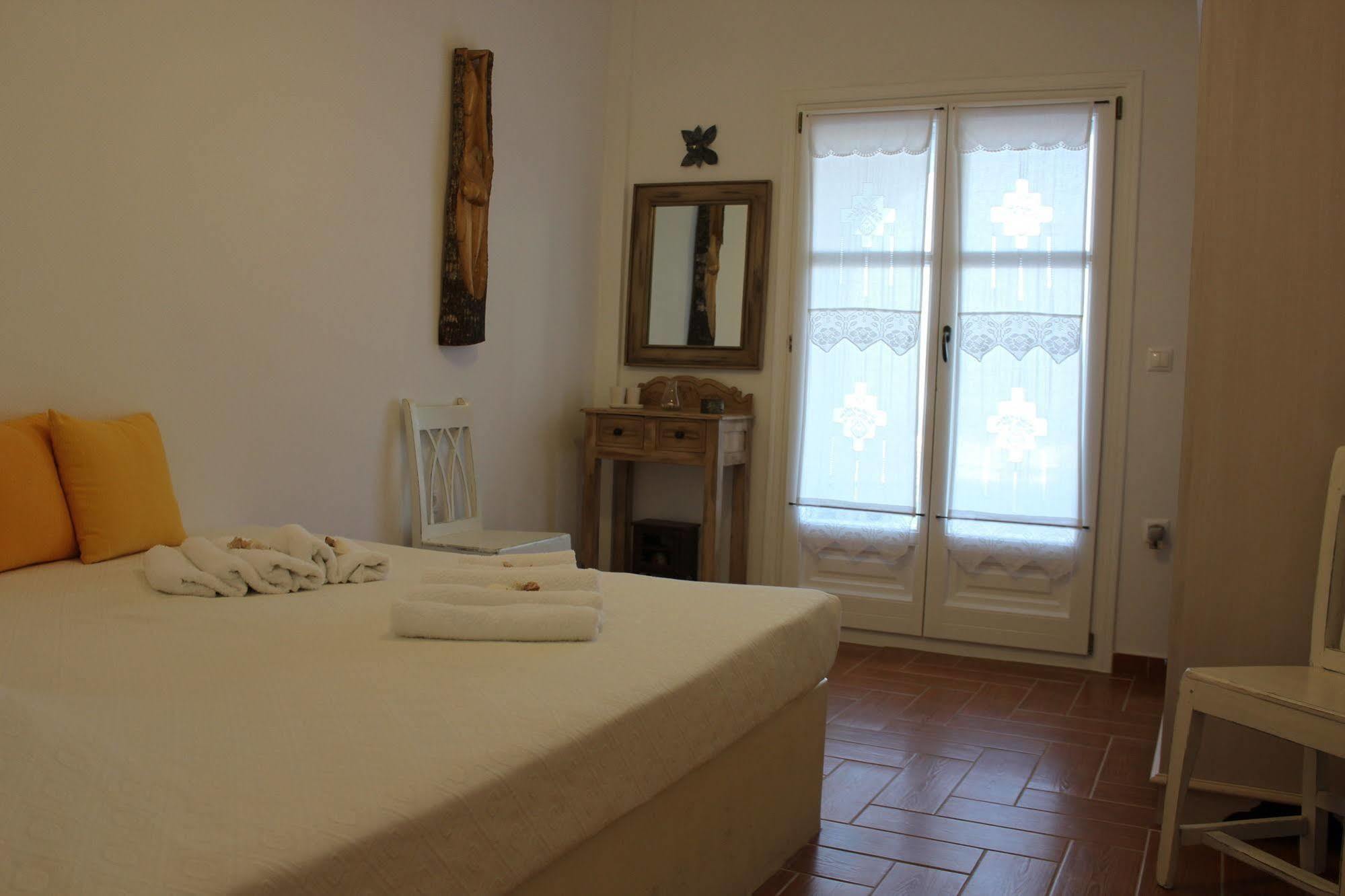 Holiday home Theros Houses Santorini