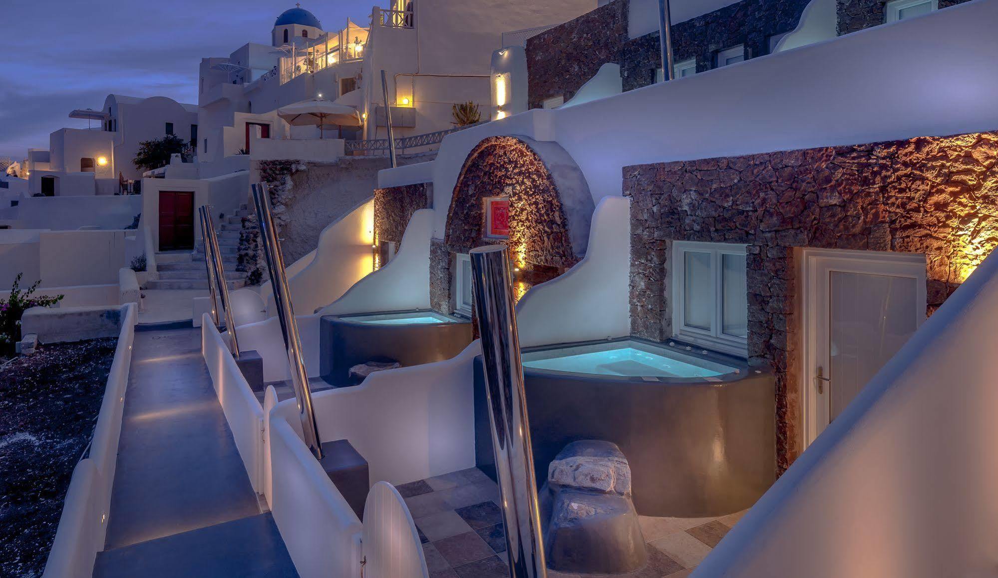Secret Legend (adults Only) Oia (Santorini)