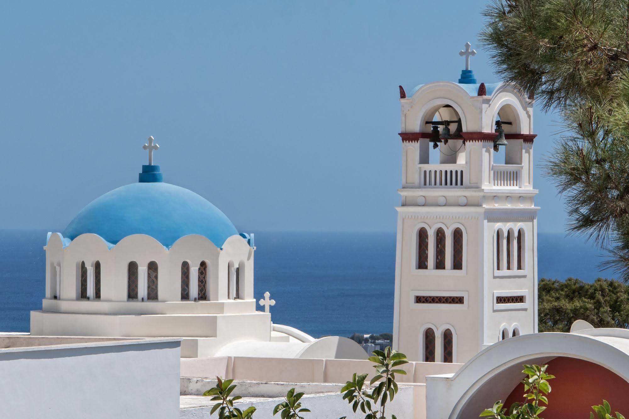 Kokos Traditional * Emporio (Santorini)