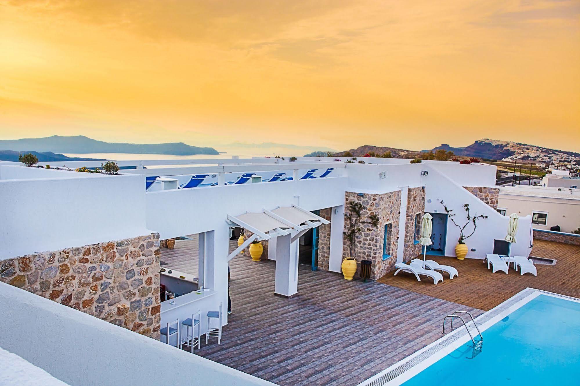 Nautilus Dome Hotel Fira (Santorini)