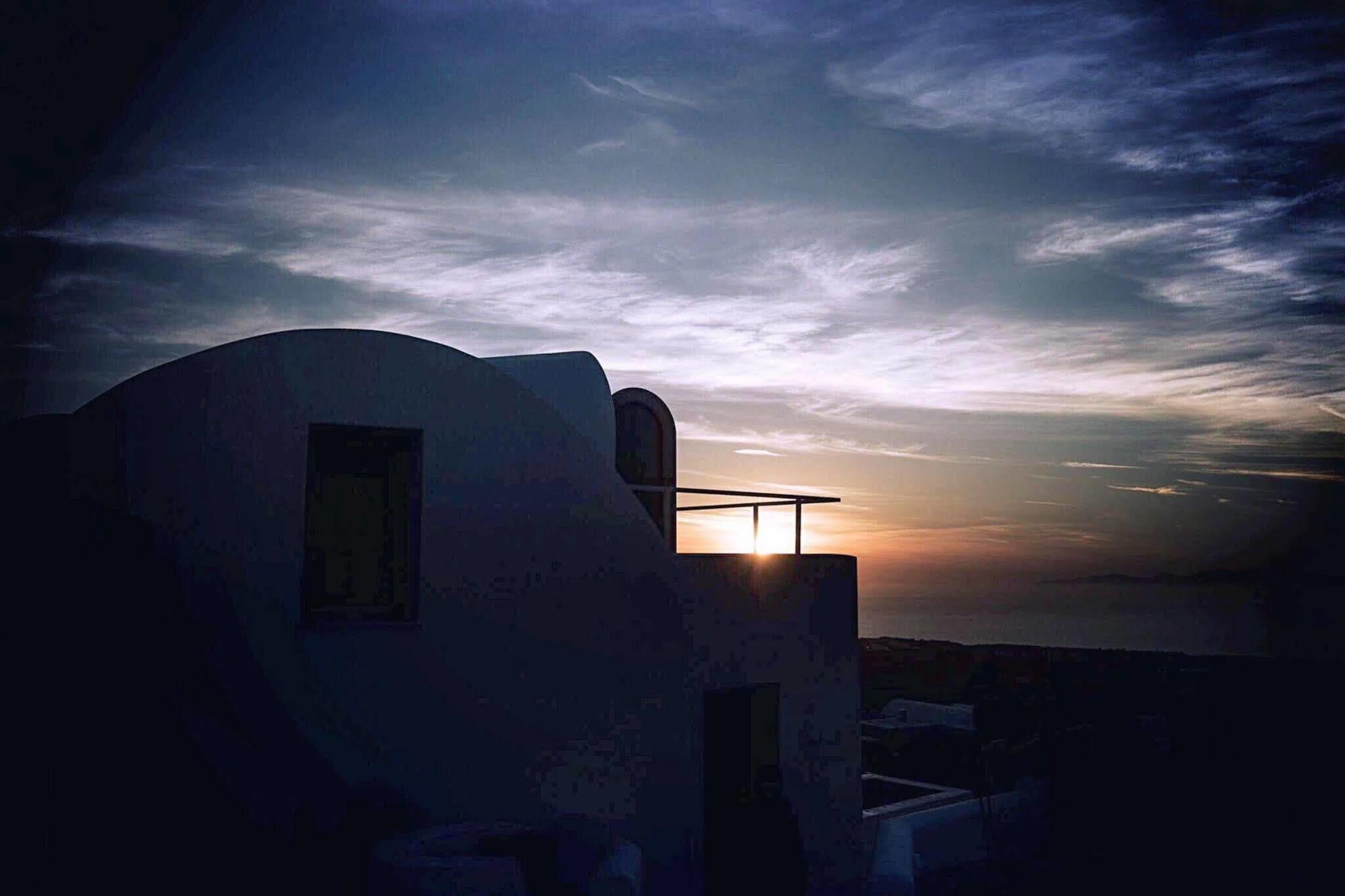 Aperanto Hotel Oia (Santorini)