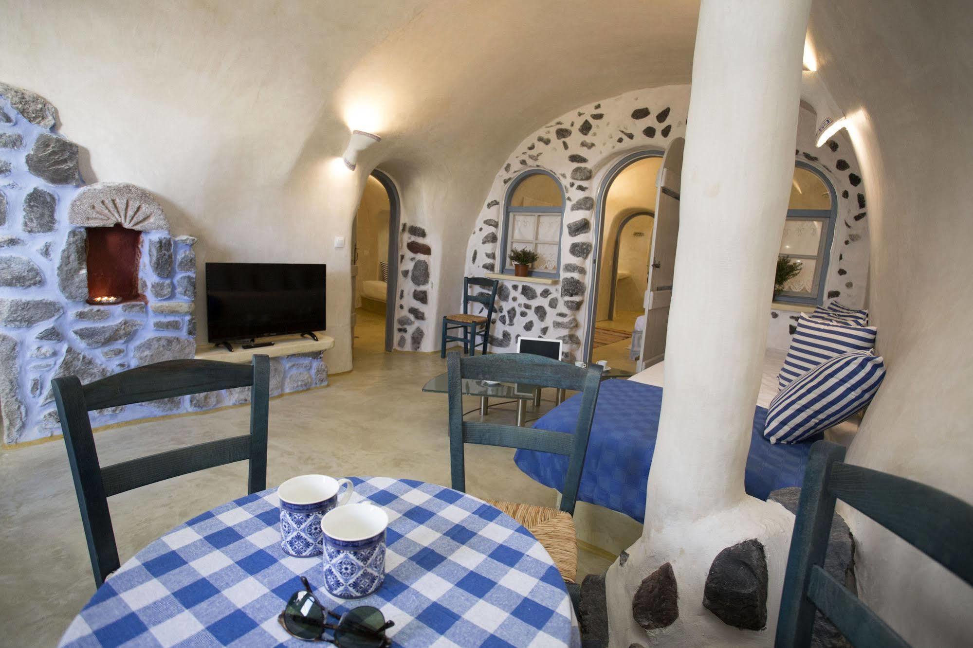 Aura Caves Apartment *