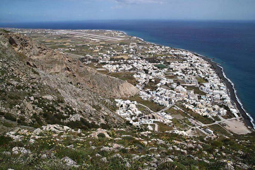 Join Us Cost Guest house Kamari (Santorini)