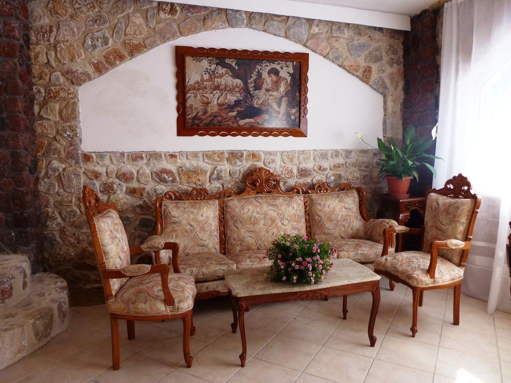 Atalos Aparthotel