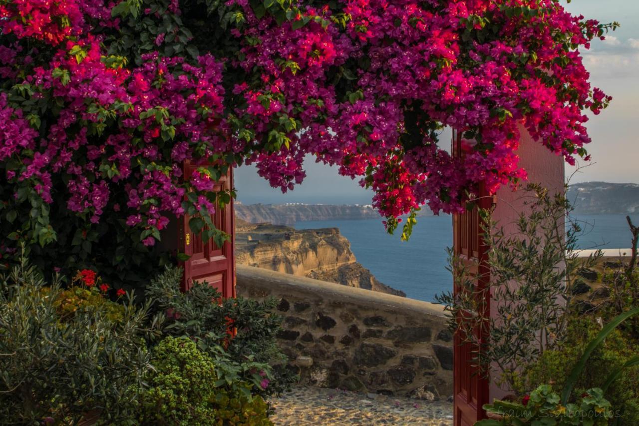 Aigialos Luxury Traditional Settlement Fira (Santorini)